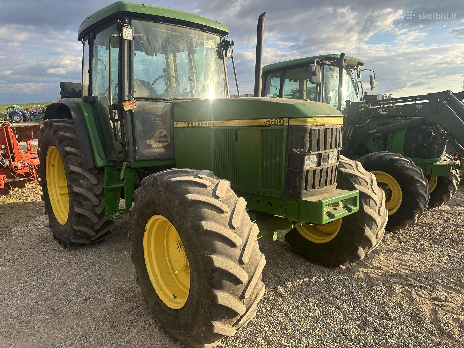 John Deere, tractors
