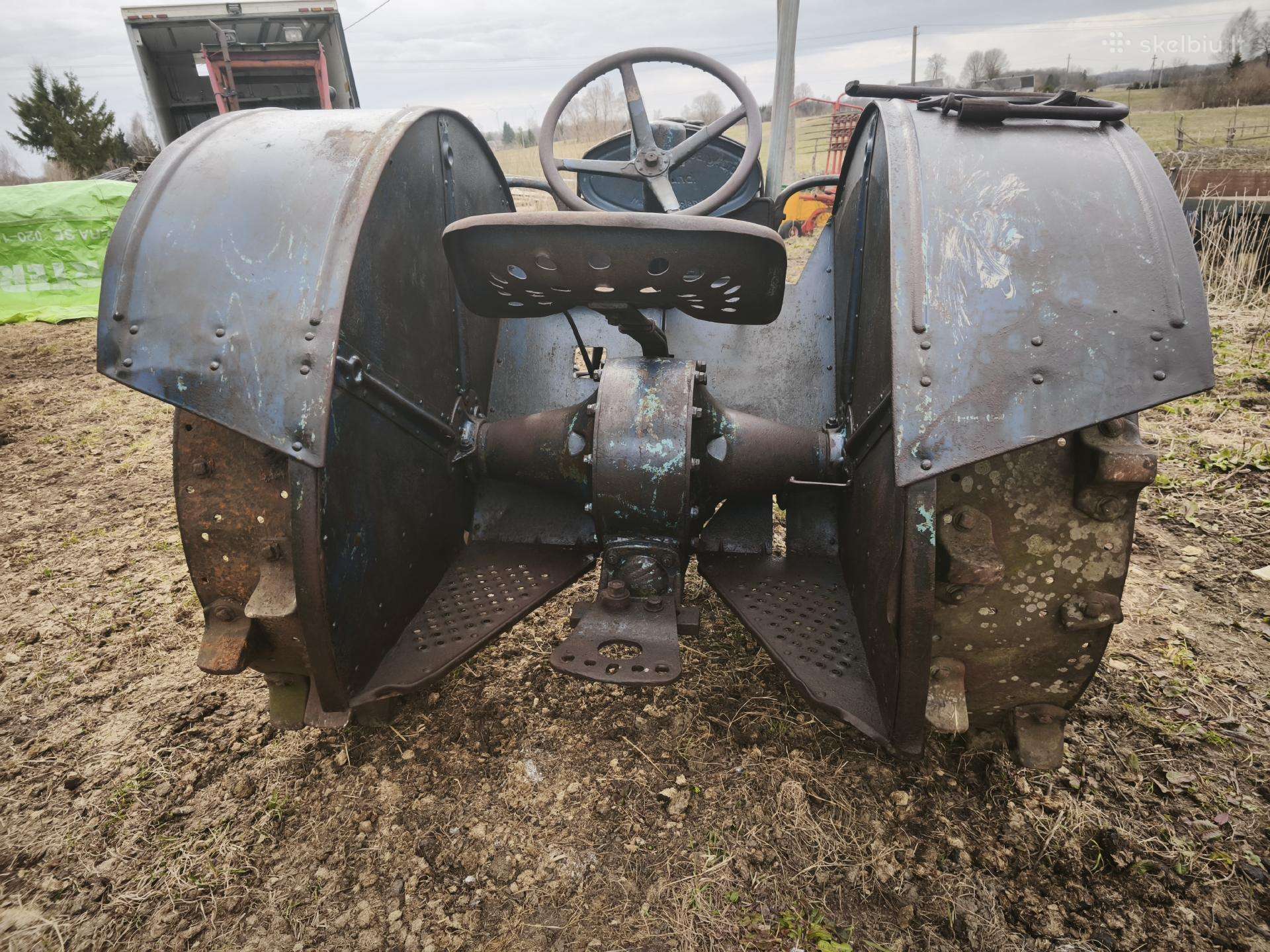 -Kita-, tractors