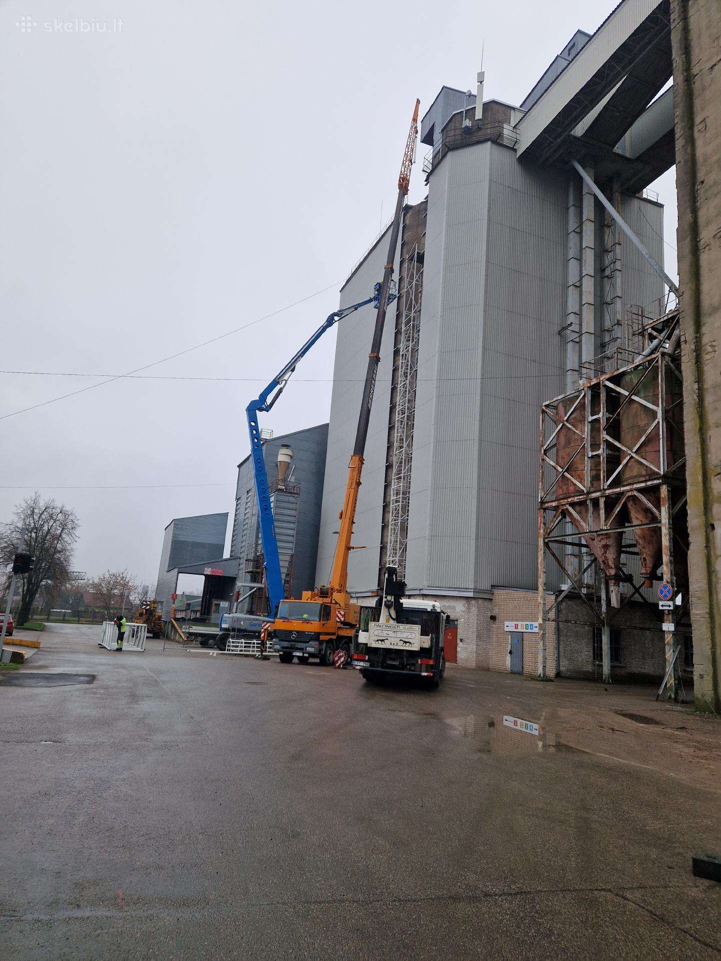 MAN MAN, construction and road construction equipment rental