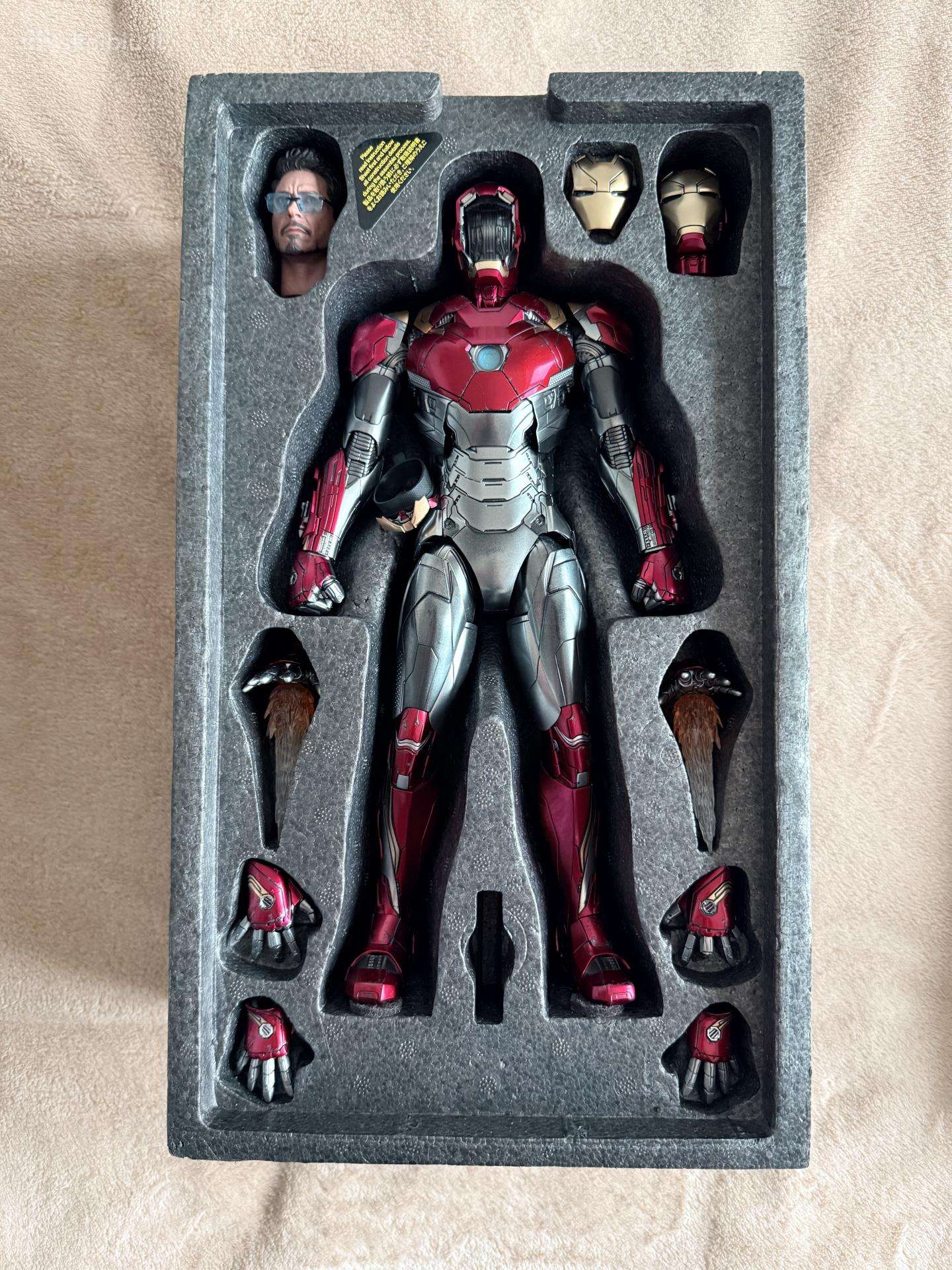 Hot Toys iron man marvel