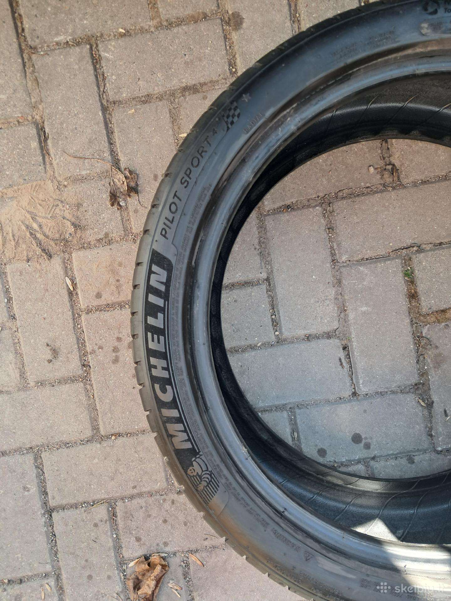 Michelin Collection Tubes, летние 235/35 R19