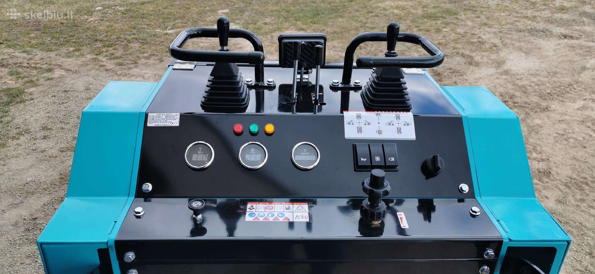 -Kita- T460, mini loaders