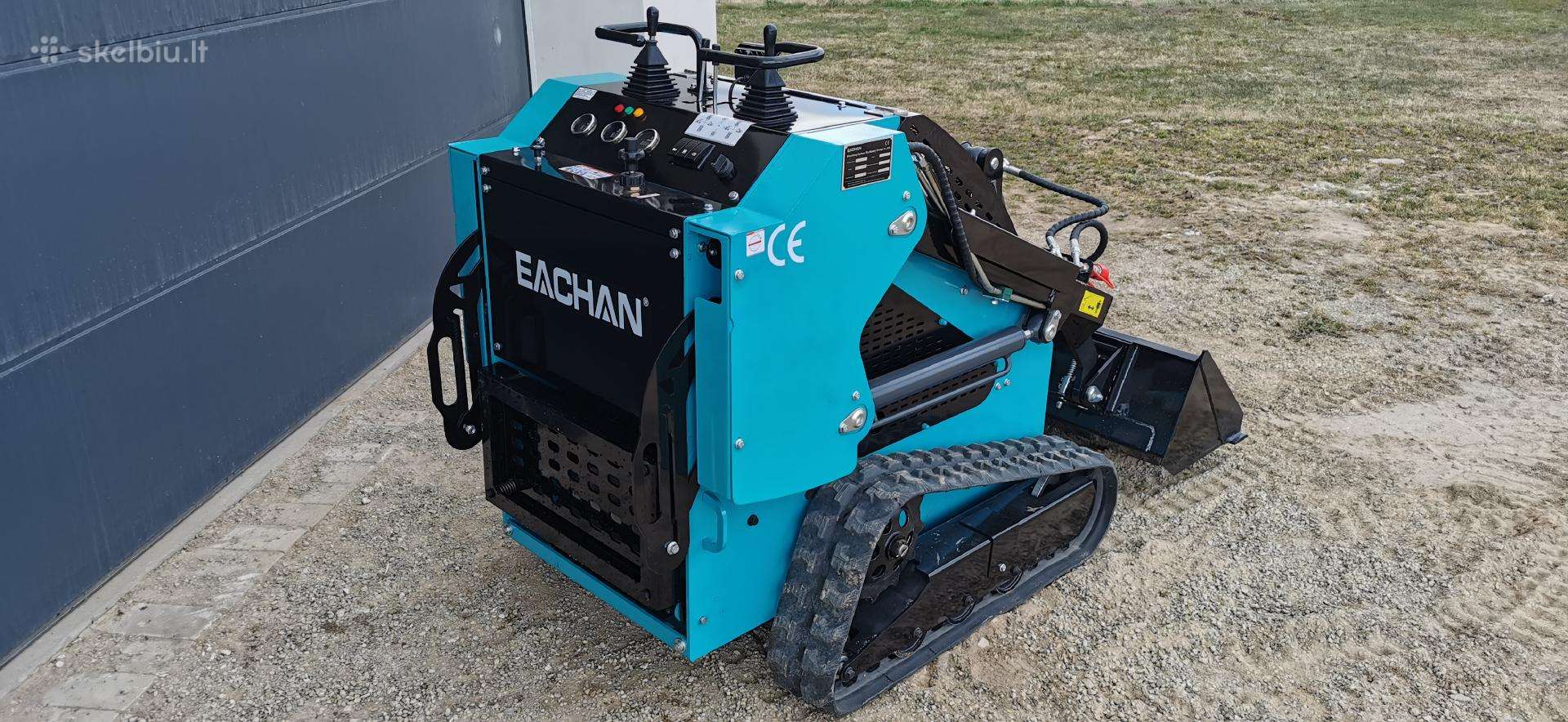 -Kita- T460, mini loaders