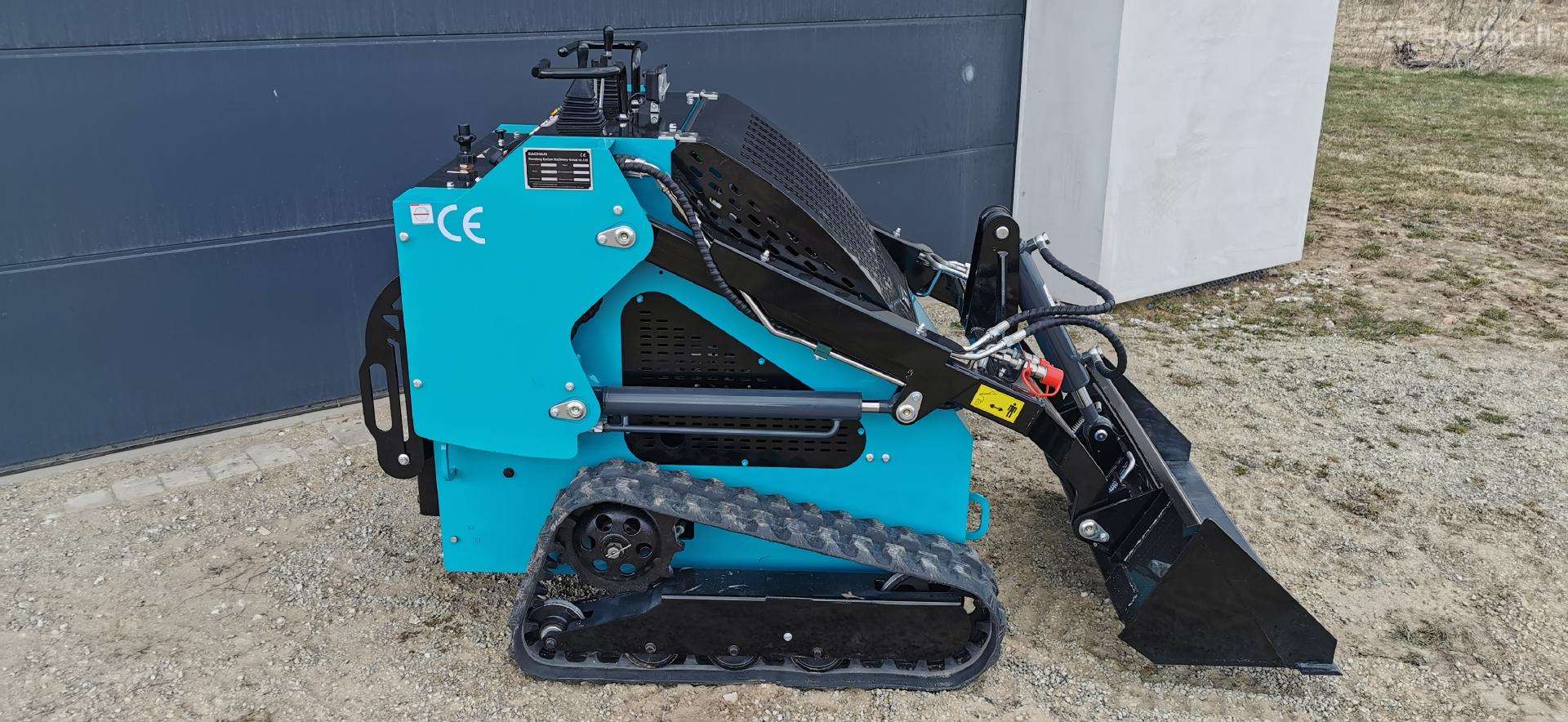 -Kita- T460, mini loaders