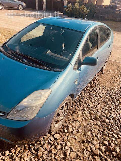 Toyota Prius, hečbekas