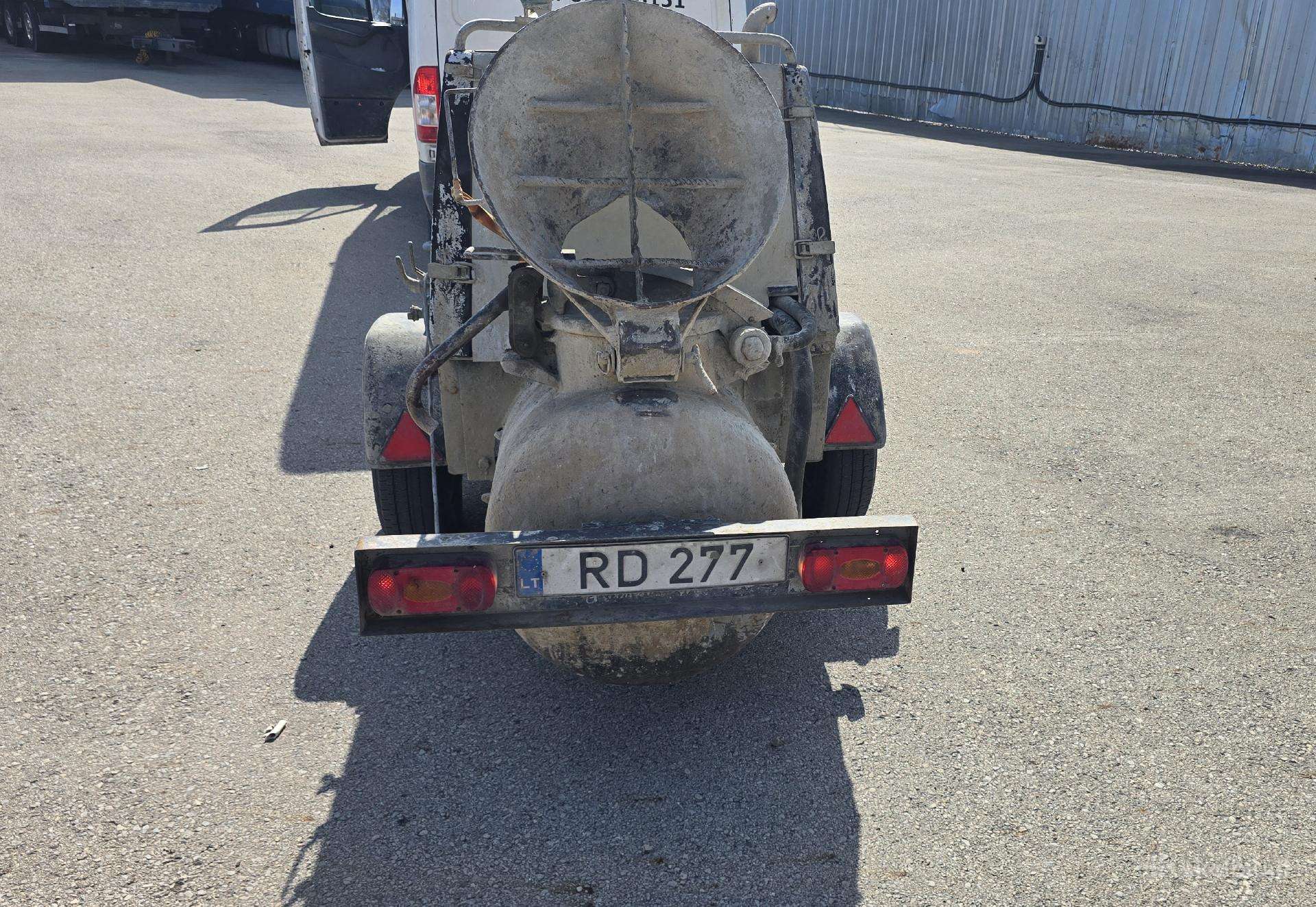Putzmeister M740d, concrete pump