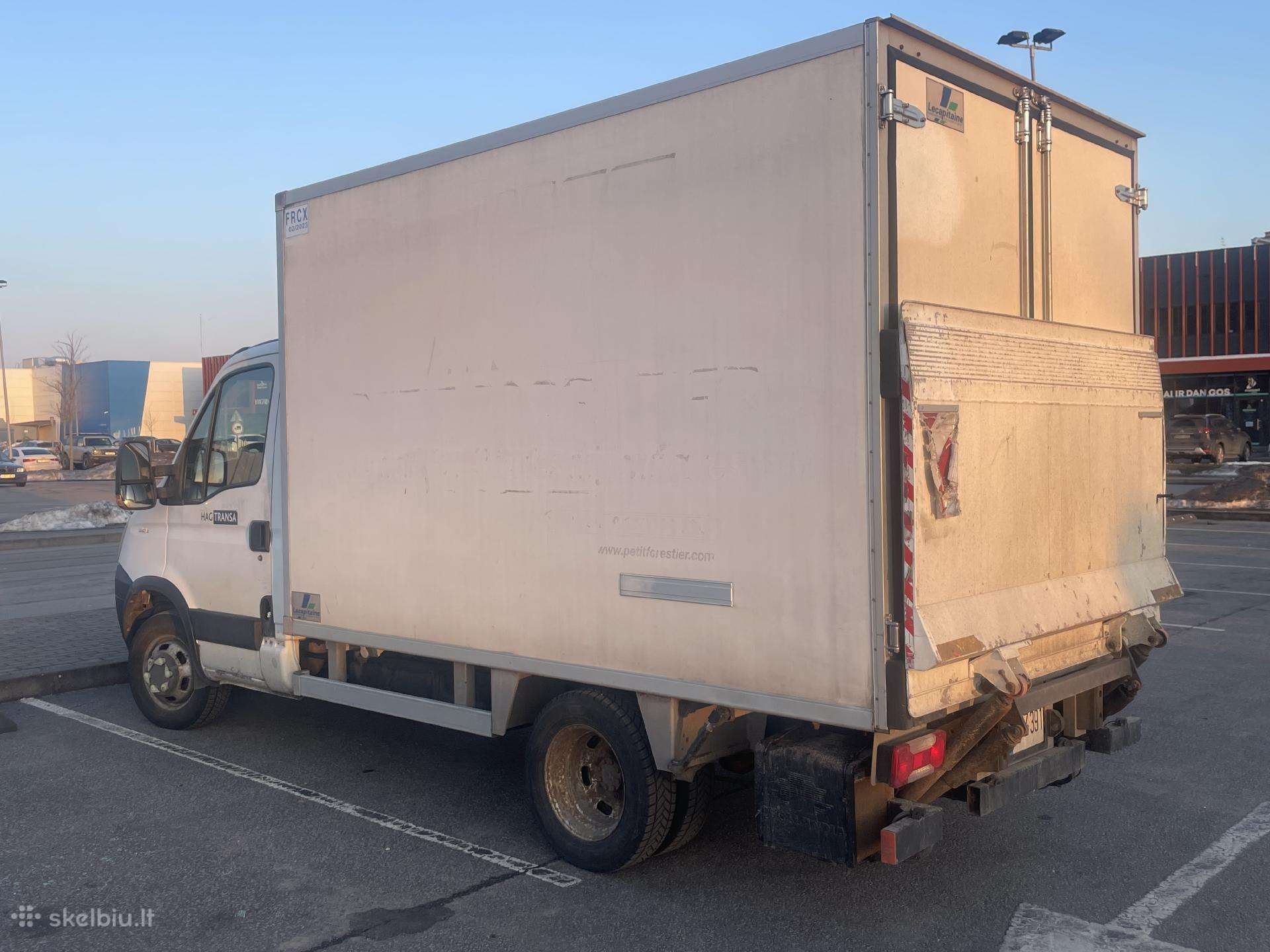 Iveco Daily, krovininis mikroautobusas