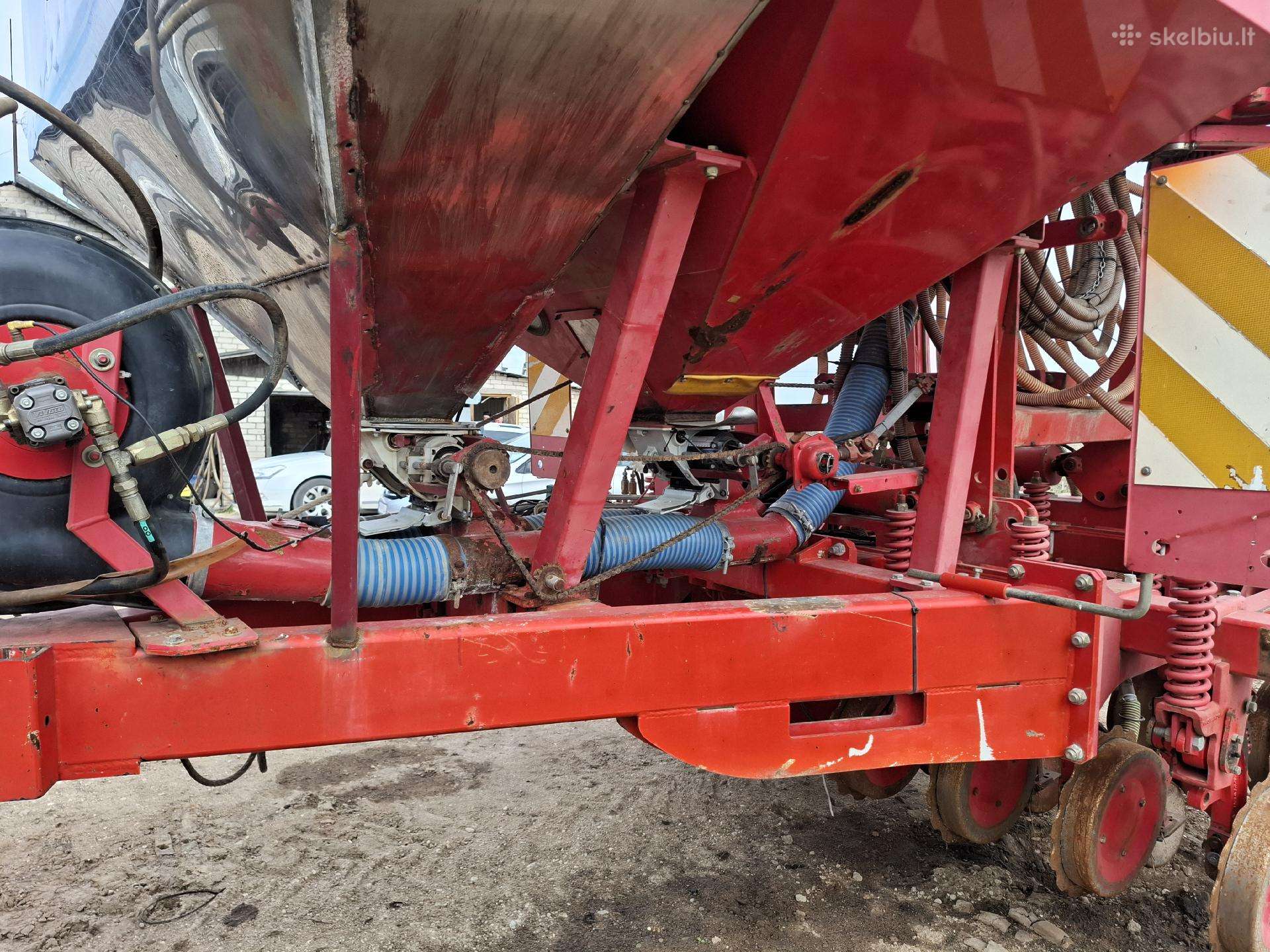 New Holland, kita