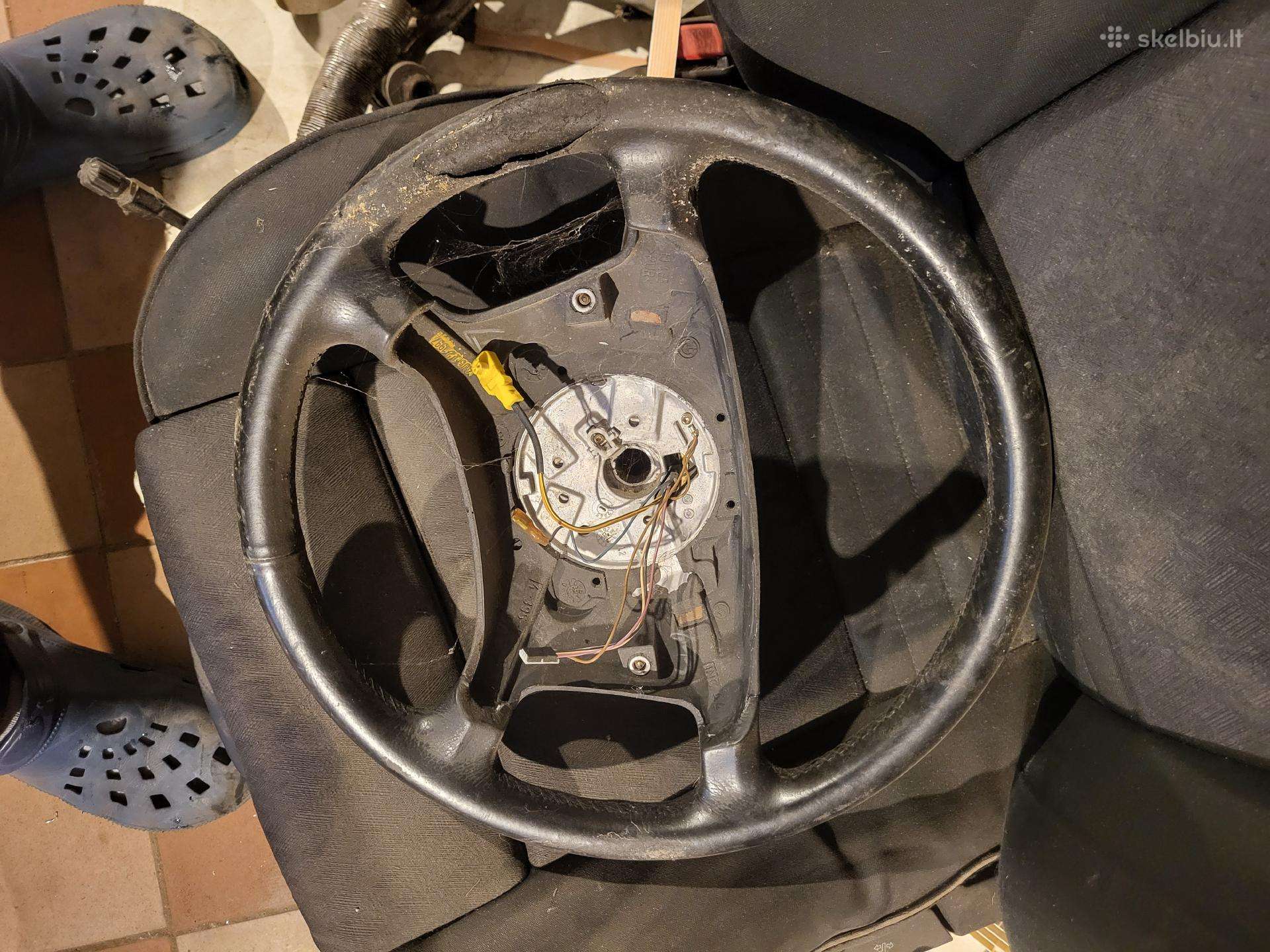 BMW 525 Bmw e39 dalis 80 už viska