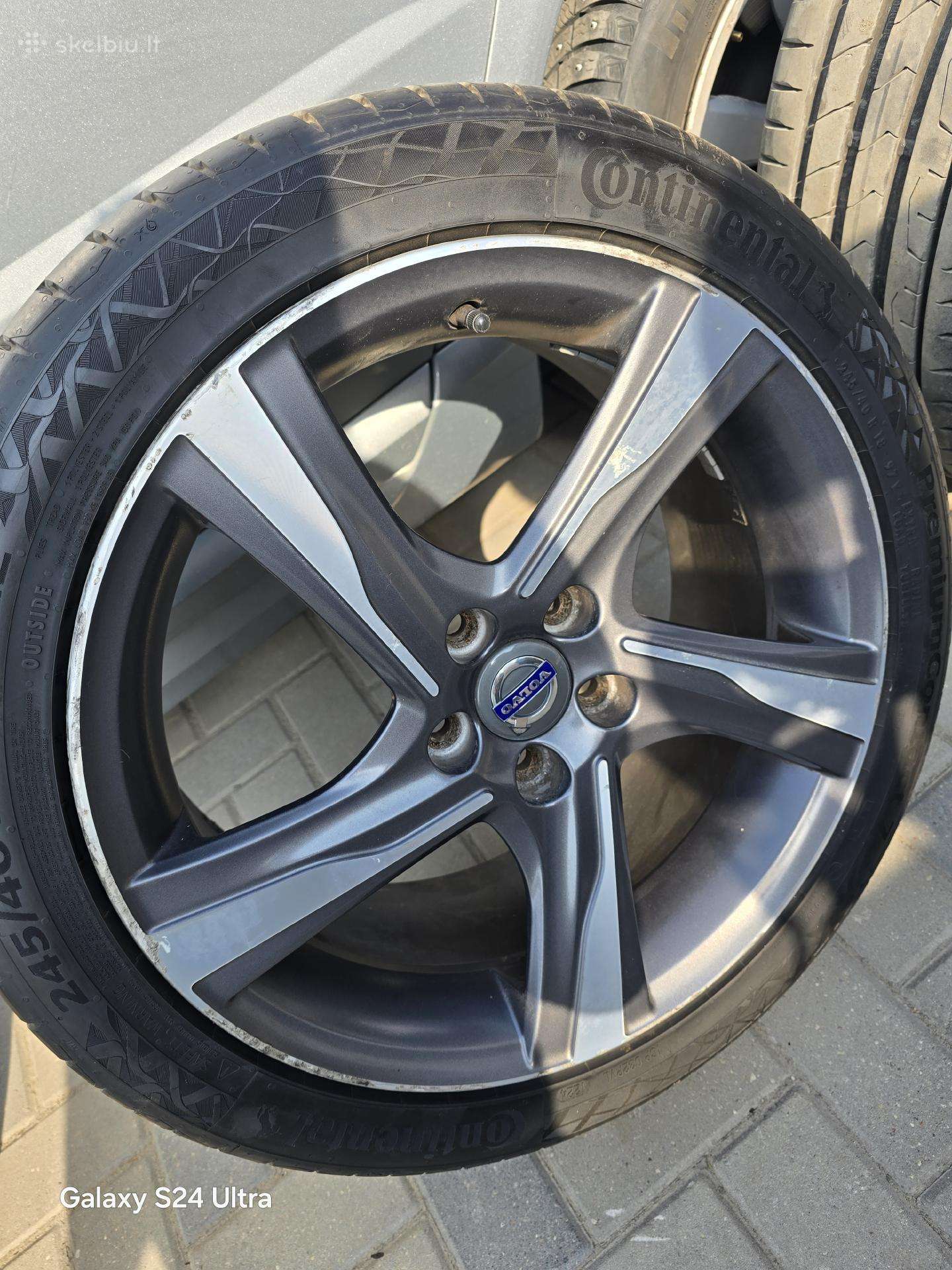 Continental, vasarinės 245/40 R18