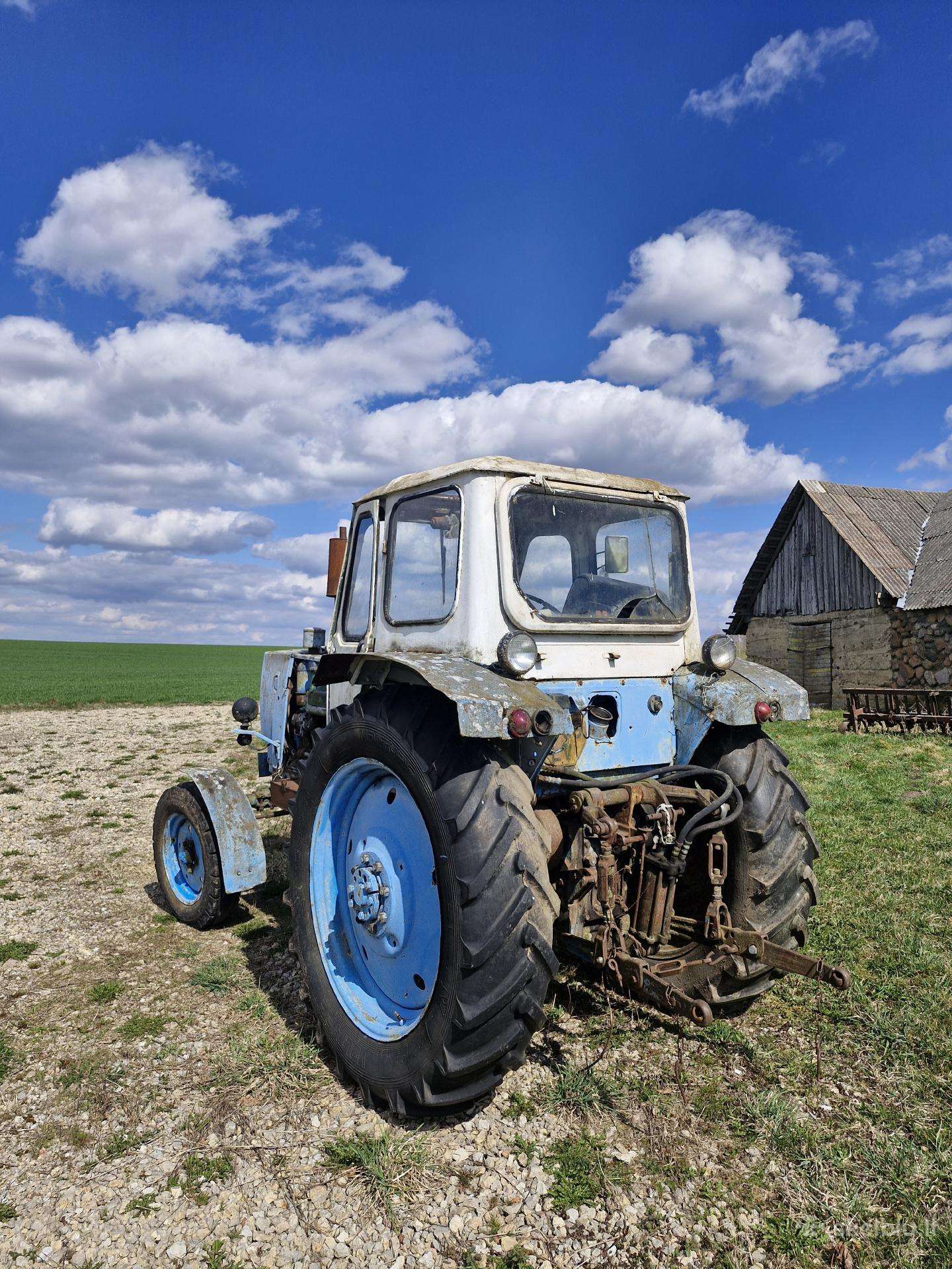 -Kita-, tractors