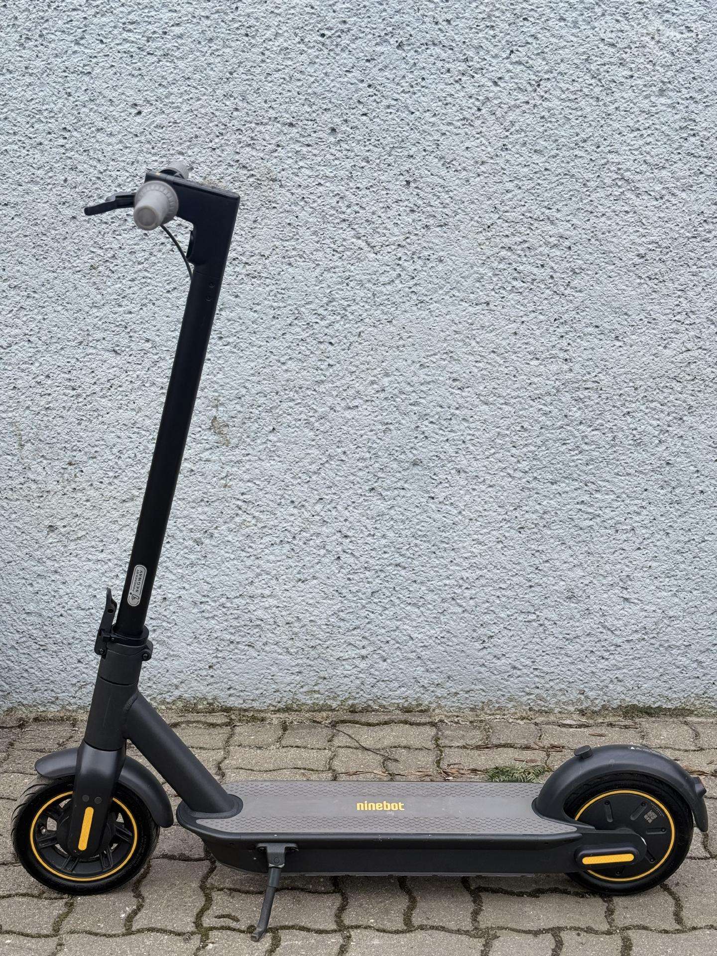 Электрический самокат Ninebot By Segway