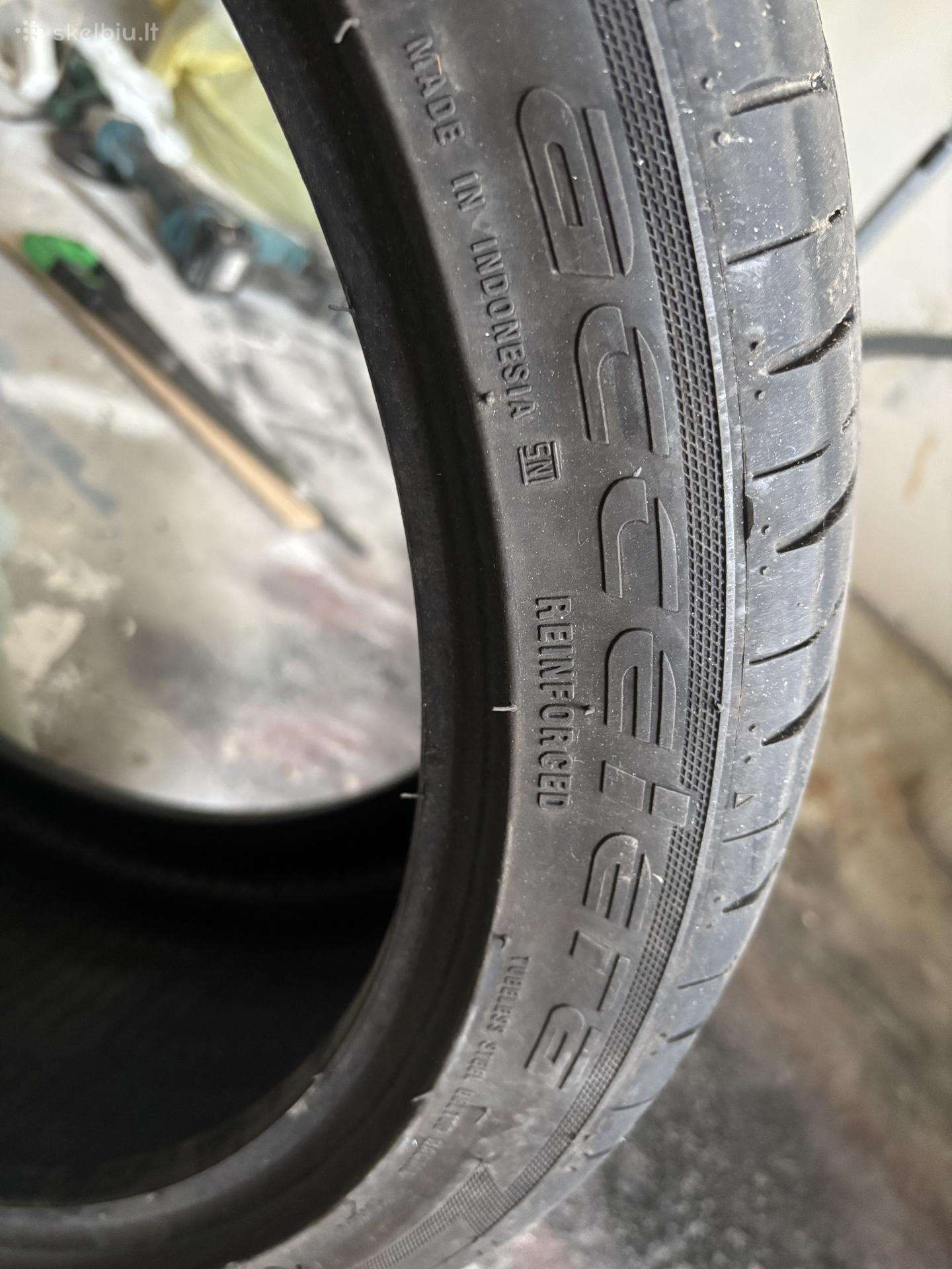 Accelera, summer 285/35 R21