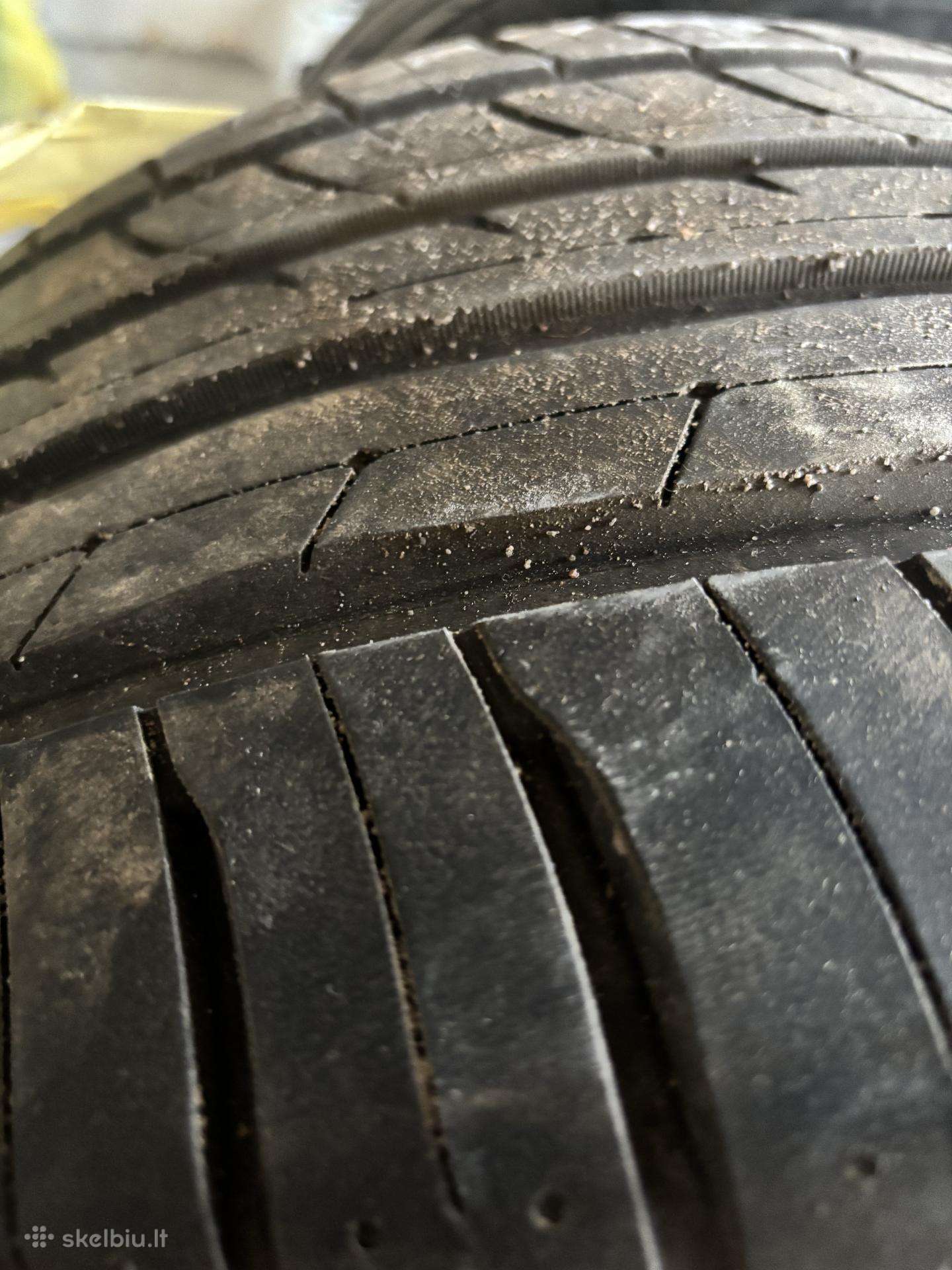 Accelera, summer 285/35 R21