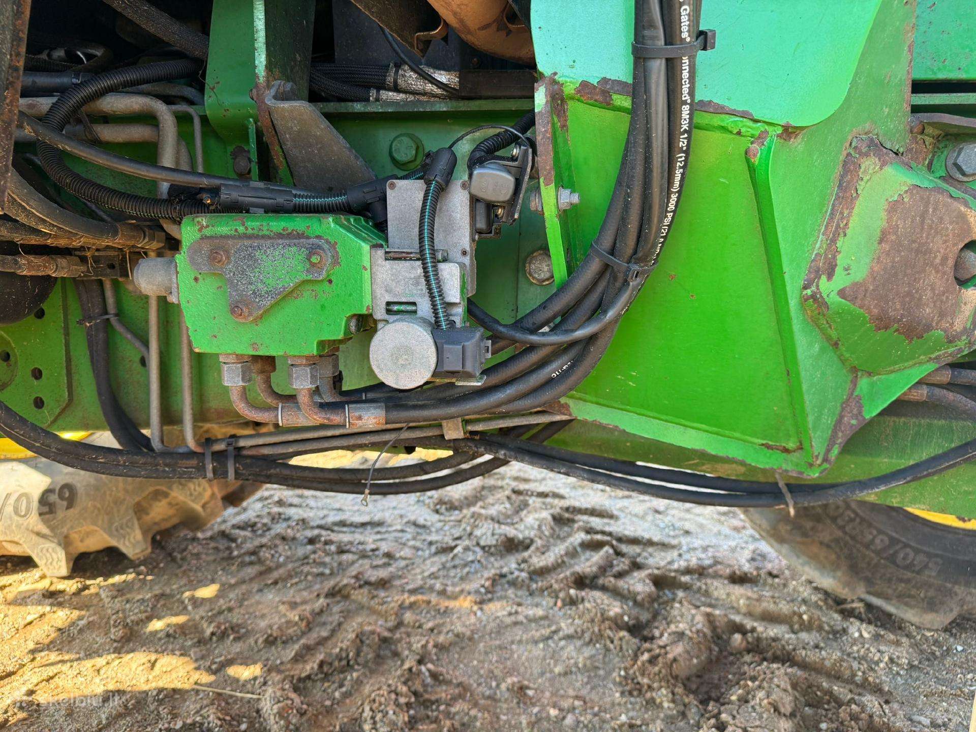 John Deere 753, krautuvai, keltuvai