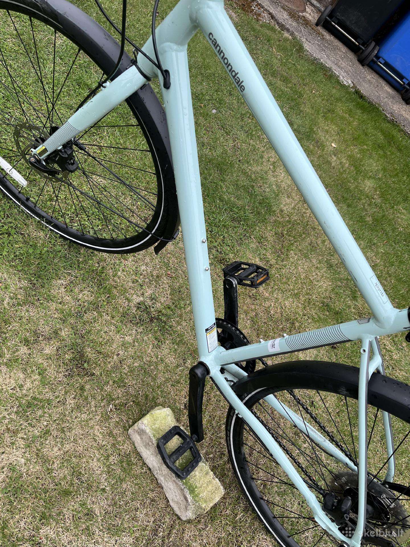 Hybrid bike Cannondale