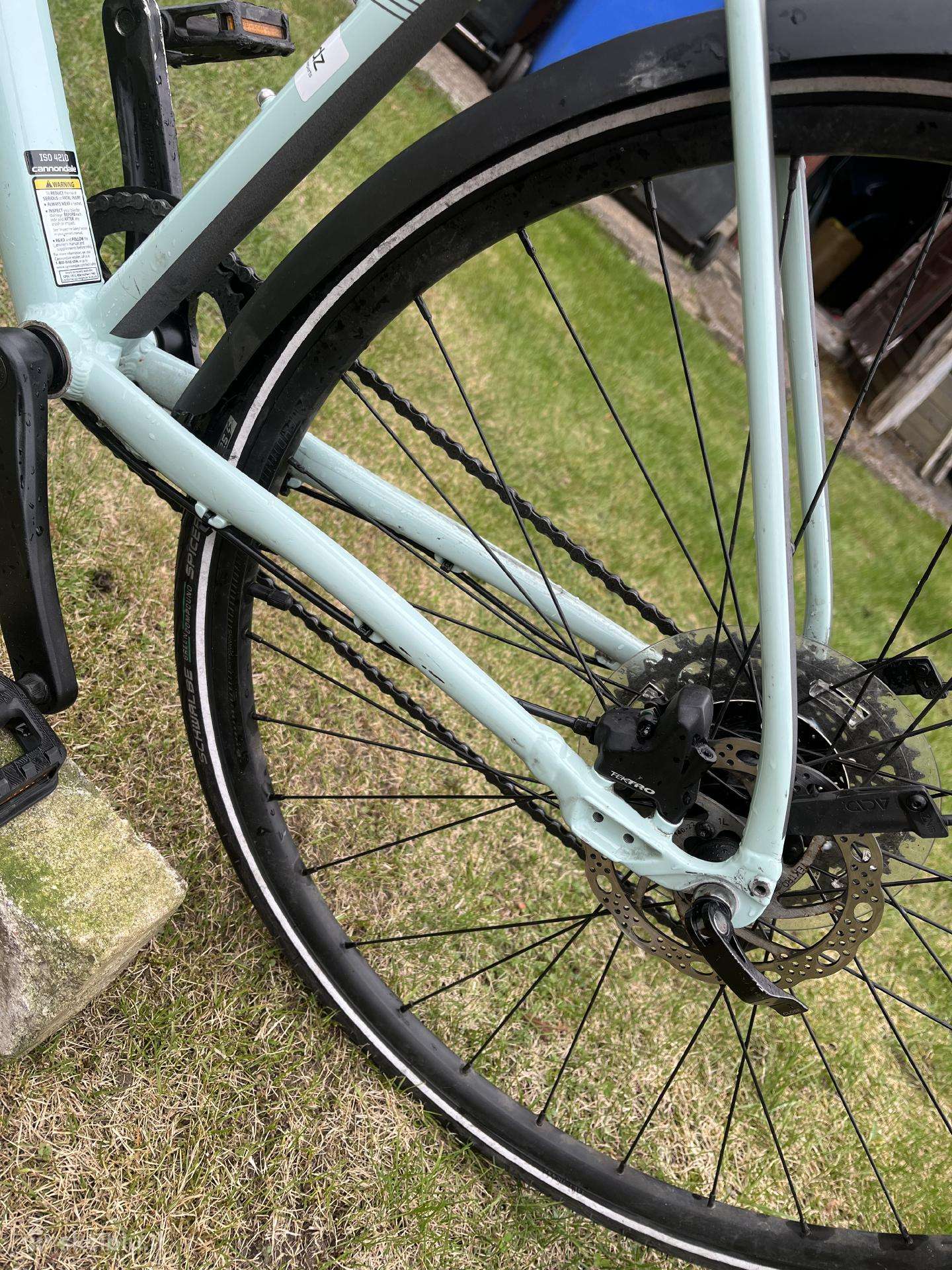 Hybrid bike Cannondale