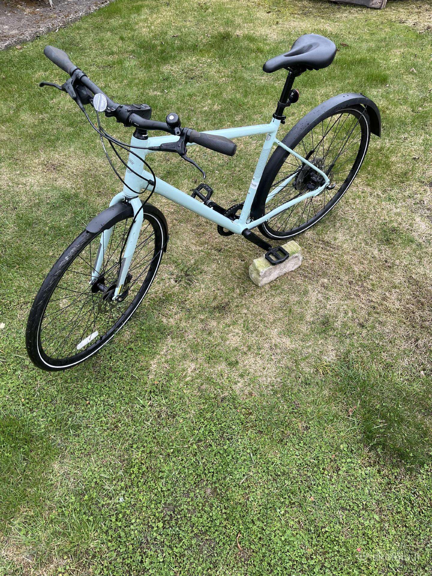 Hybrid bike Cannondale