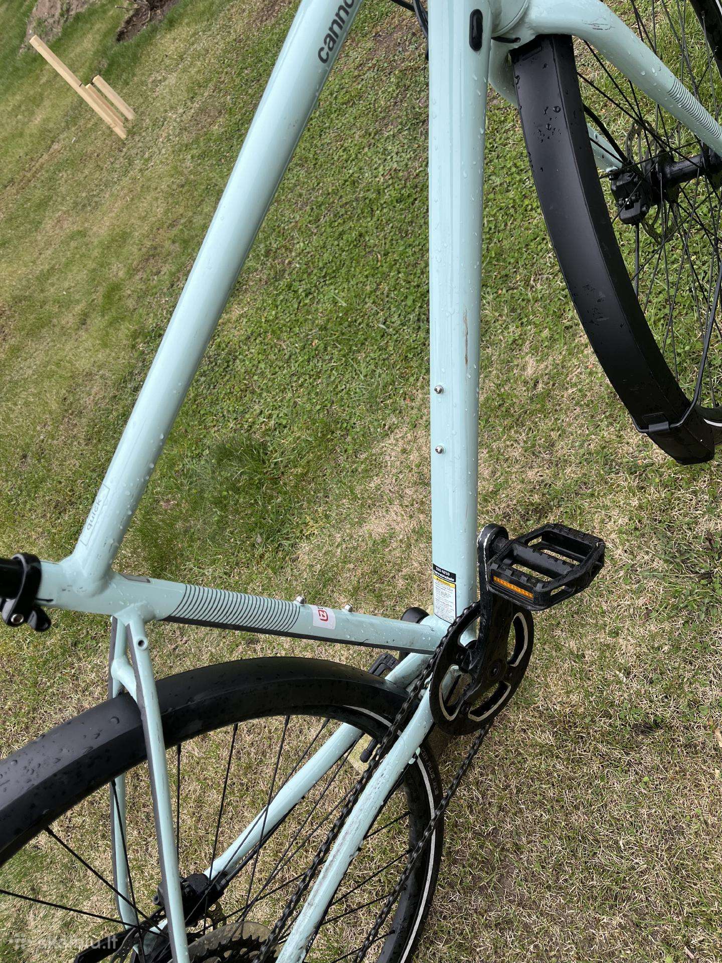 Hybrid bike Cannondale