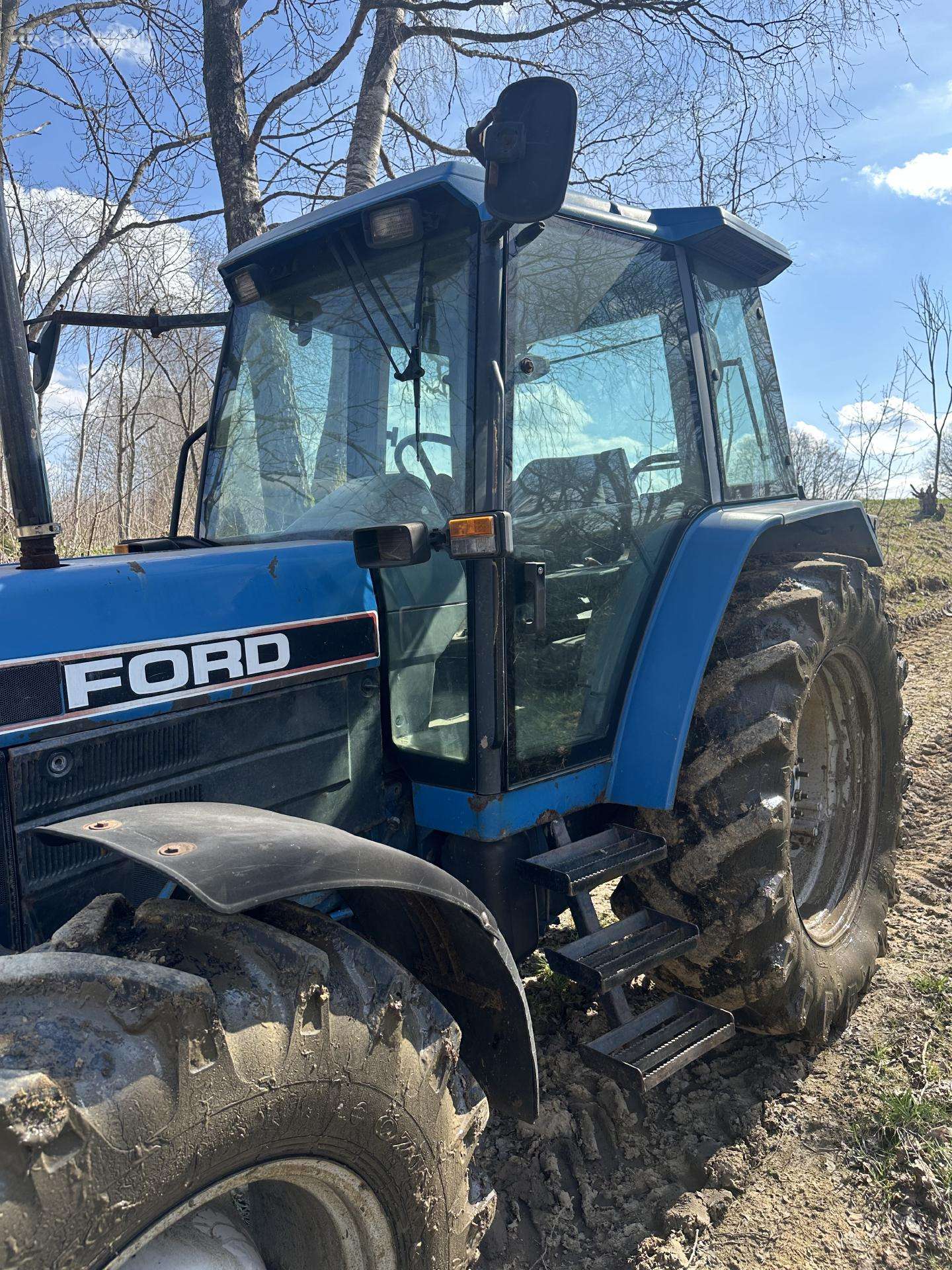 Ford 8240, traktoriai