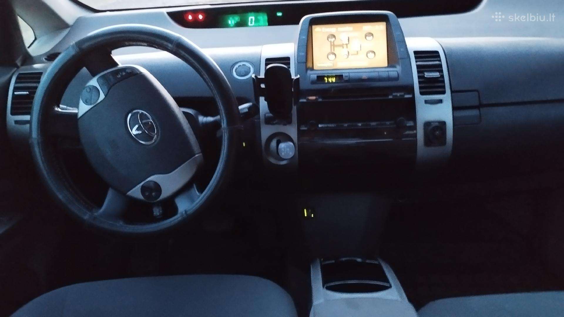 Toyota Prius, hečbekas