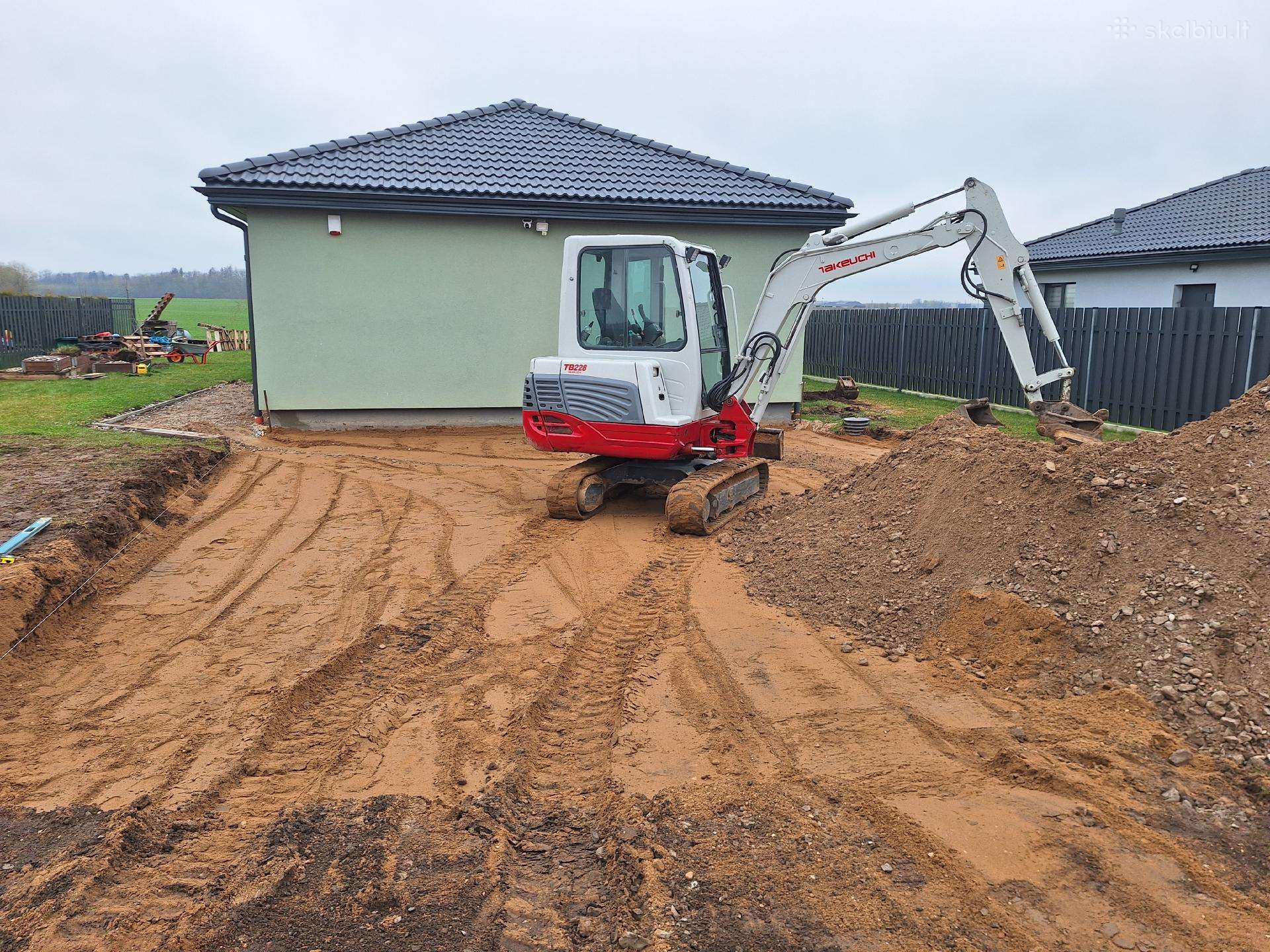 Takeuchi Tb228, прокат строительного транспорта