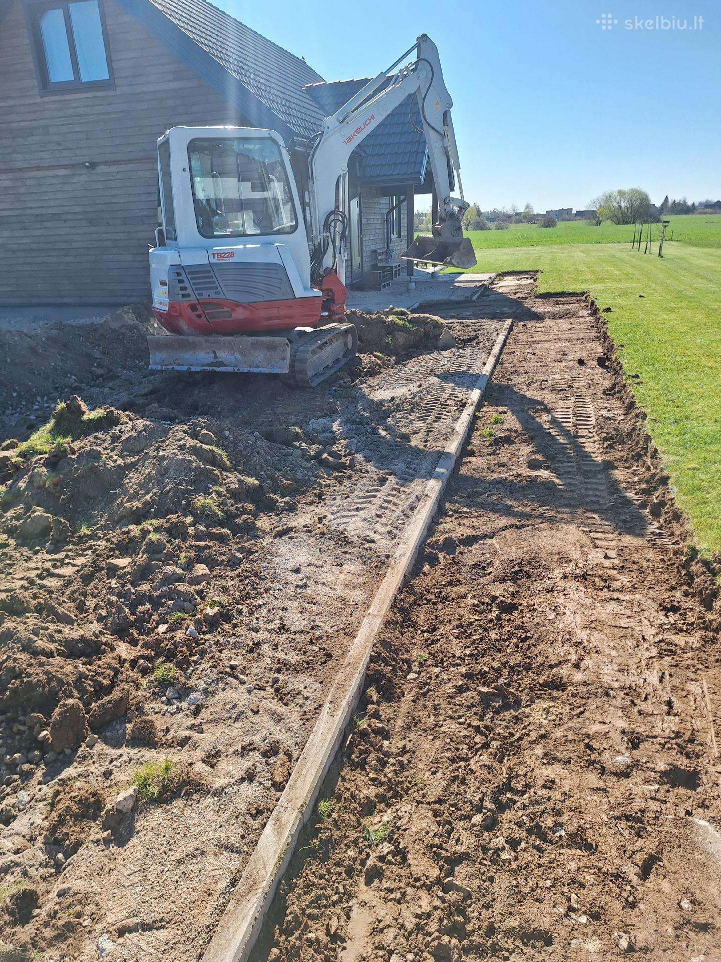 Takeuchi Tb228, прокат строительного транспорта