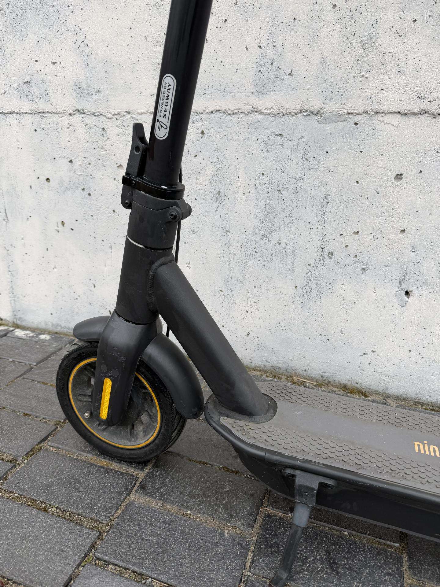 Электрический самокат NINEBOT