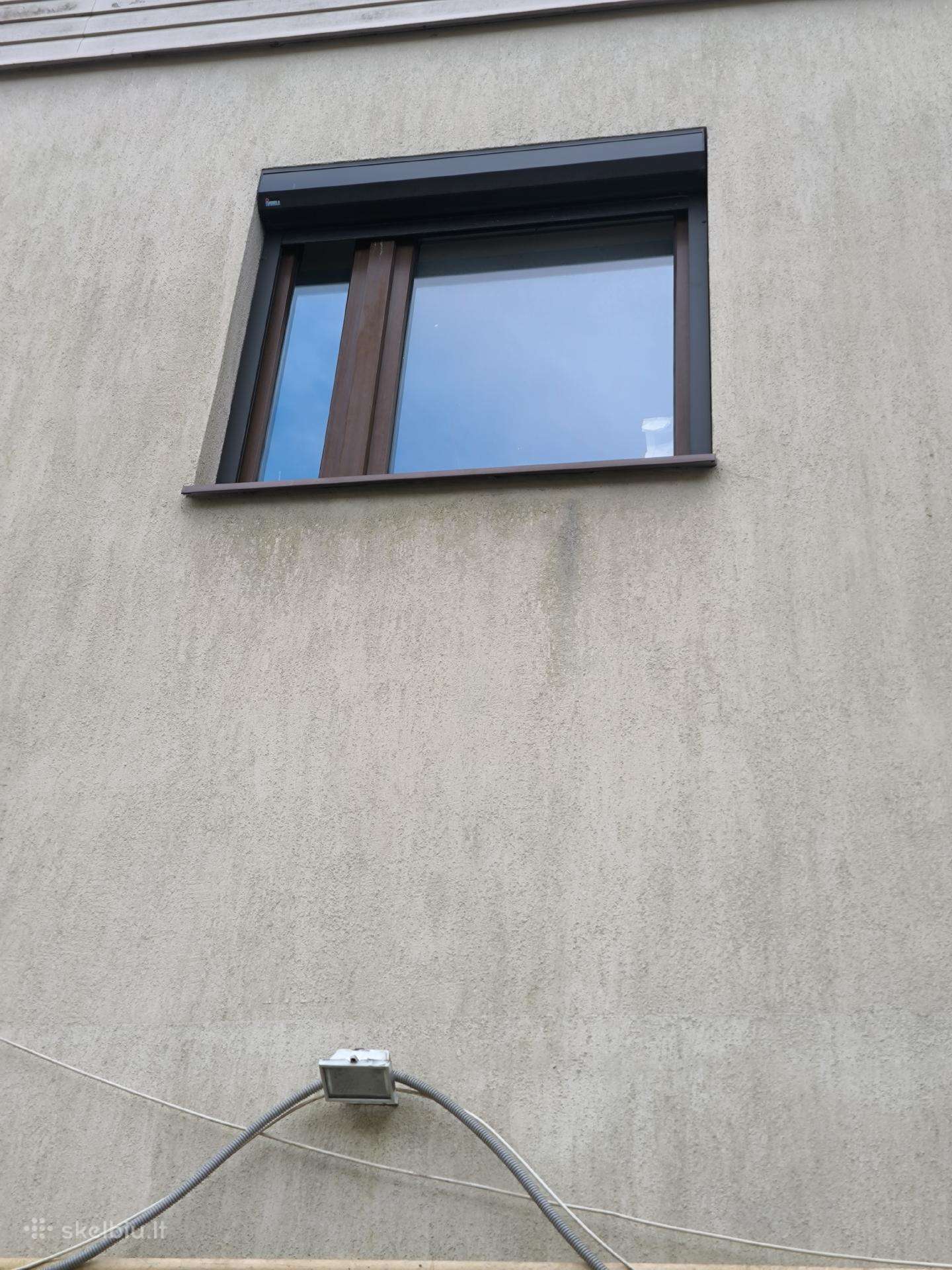 Naudoti plastikiniai langai