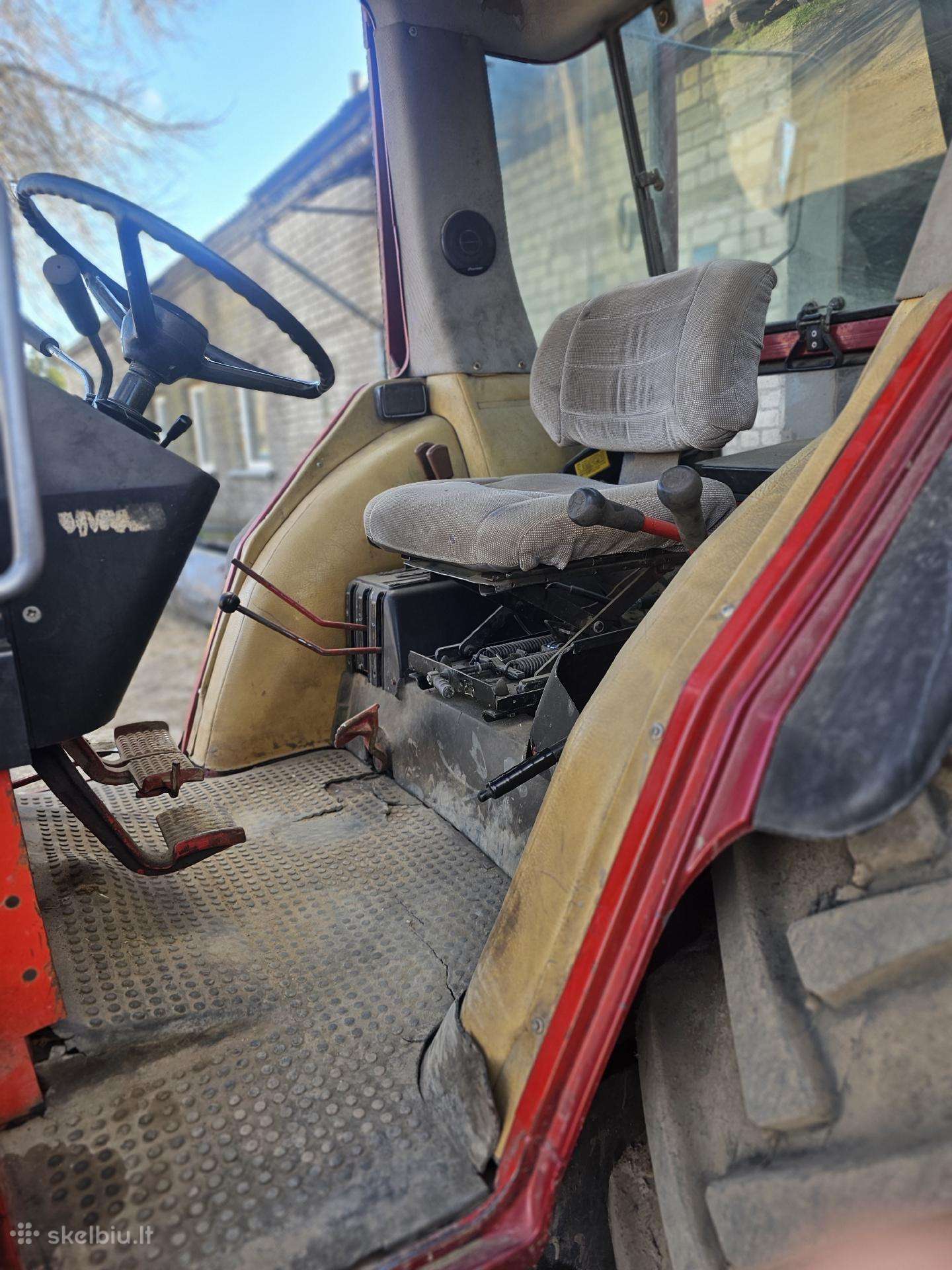 Case-IH 685, traktoriai