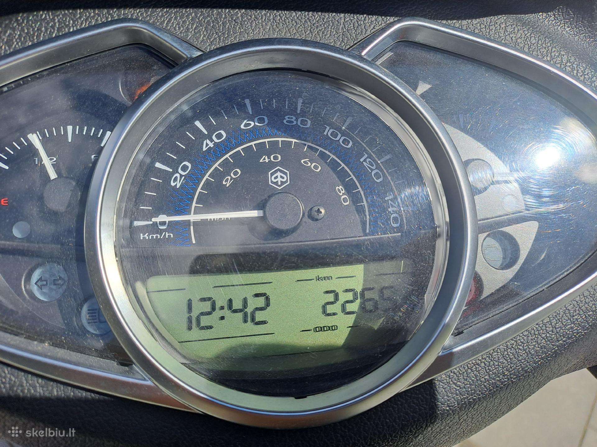 Piaggio Medley 125cc, scooters / mopeds