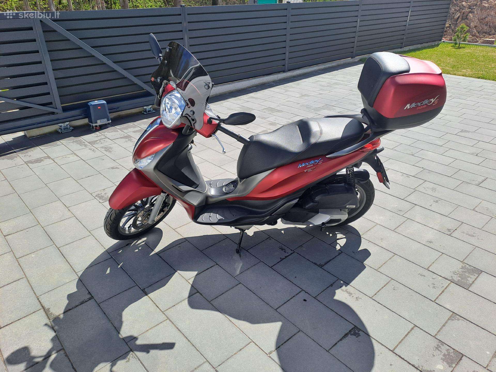 Piaggio Medley 125cc, scooters / mopeds