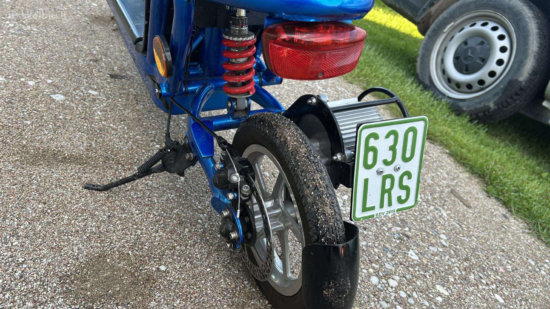 Electric scooter -kita-