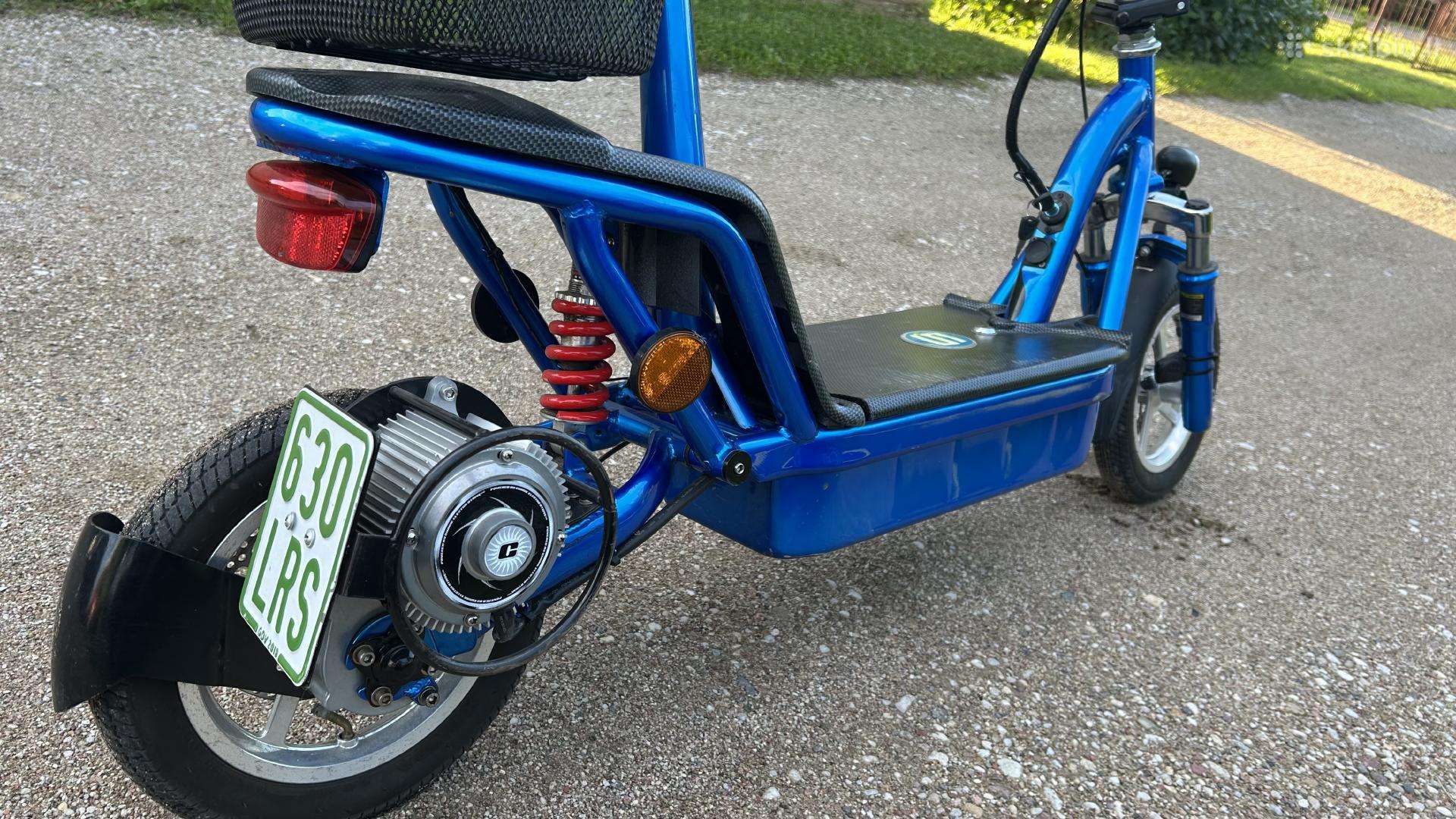 Electric scooter -kita-