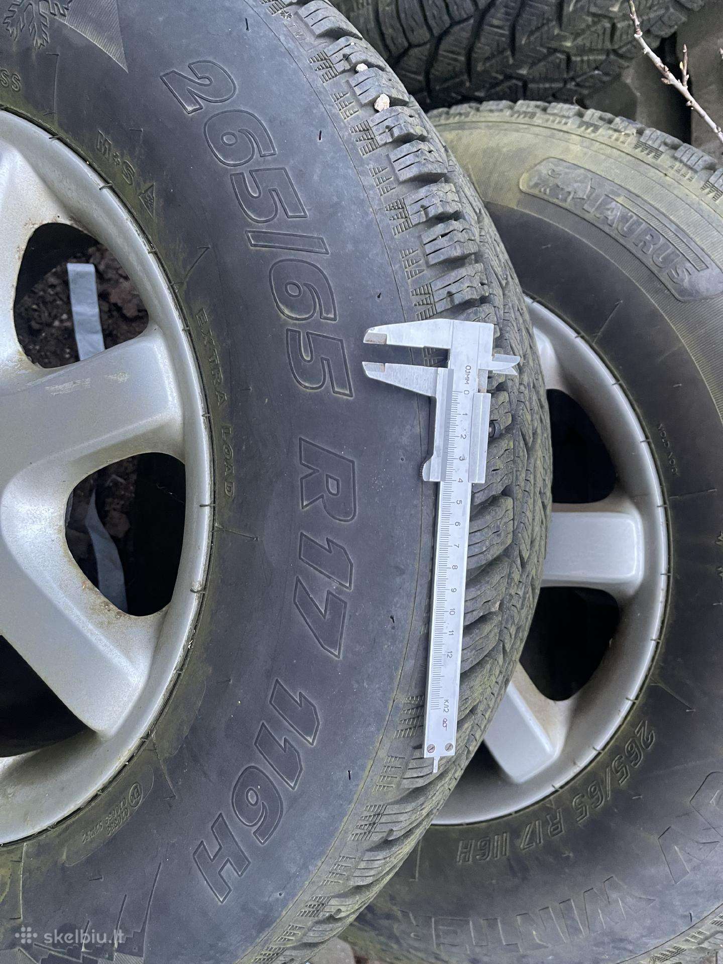 Mercedes R17 ratlankiai su žieminėmis padangomis