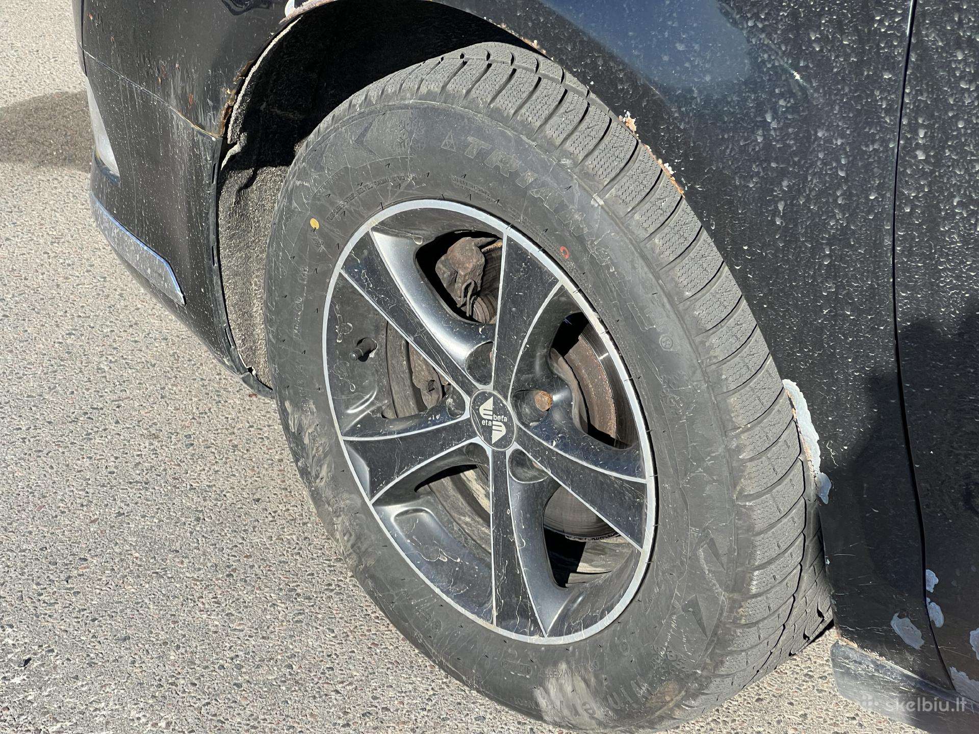 Triangle, winter 225/60 R16