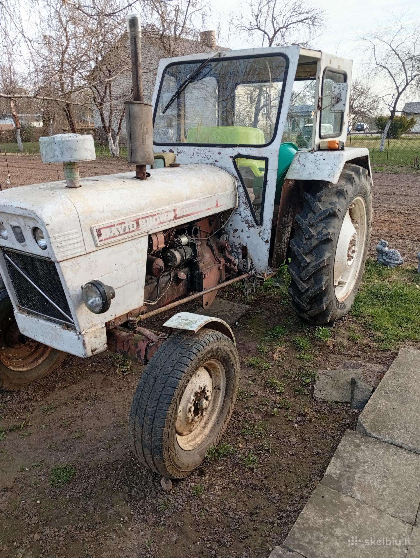 David Brown 880, tractors