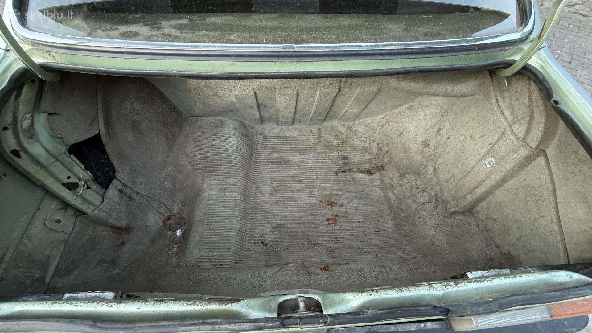 Audi 80, 1.6 l., Седан