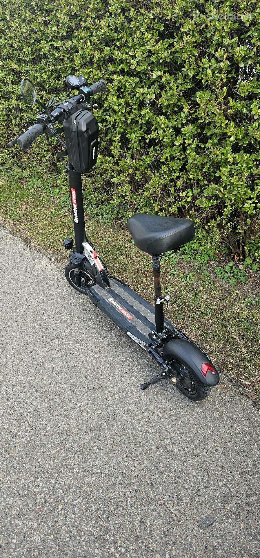 Electric scooter Beaster Scooter