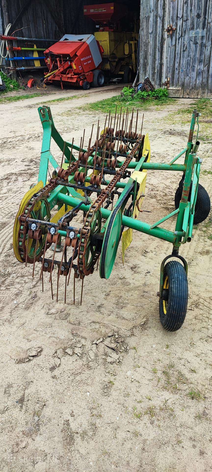 Claas, rakes