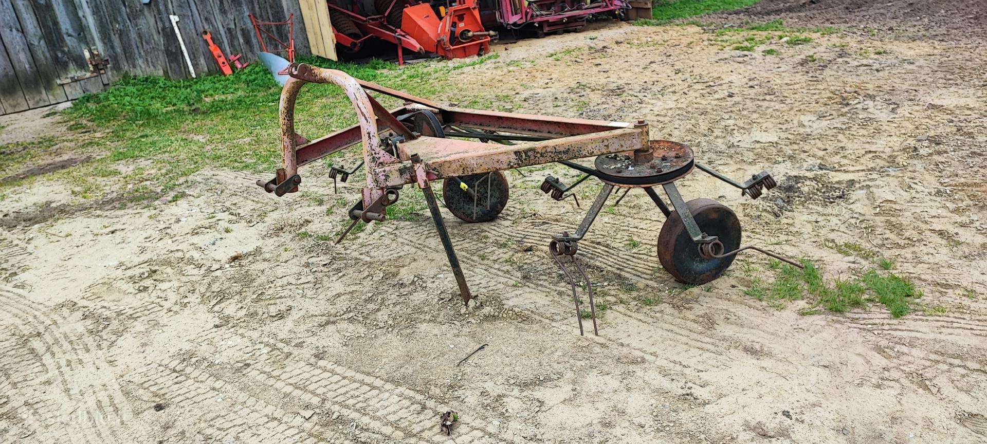 Claas, rakes