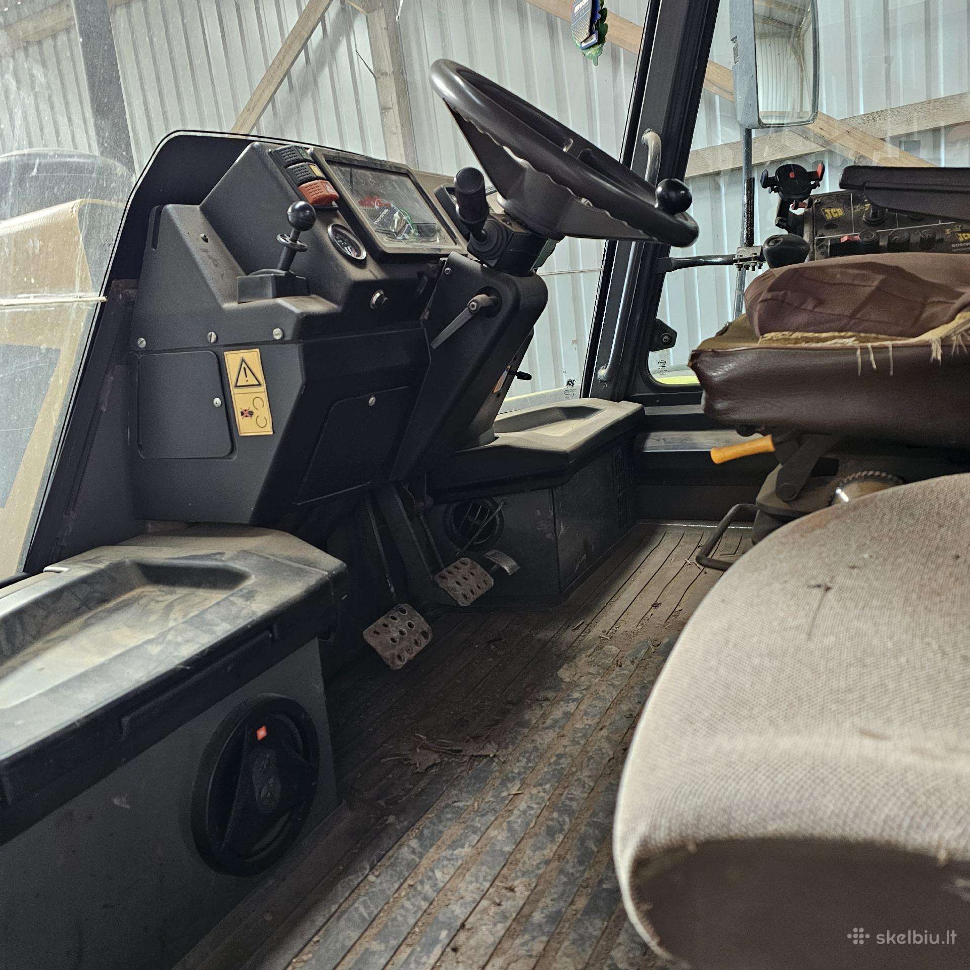 JCB 3185, tractors