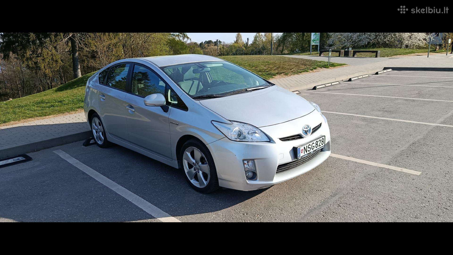 Toyota Prius, Хэтчбек