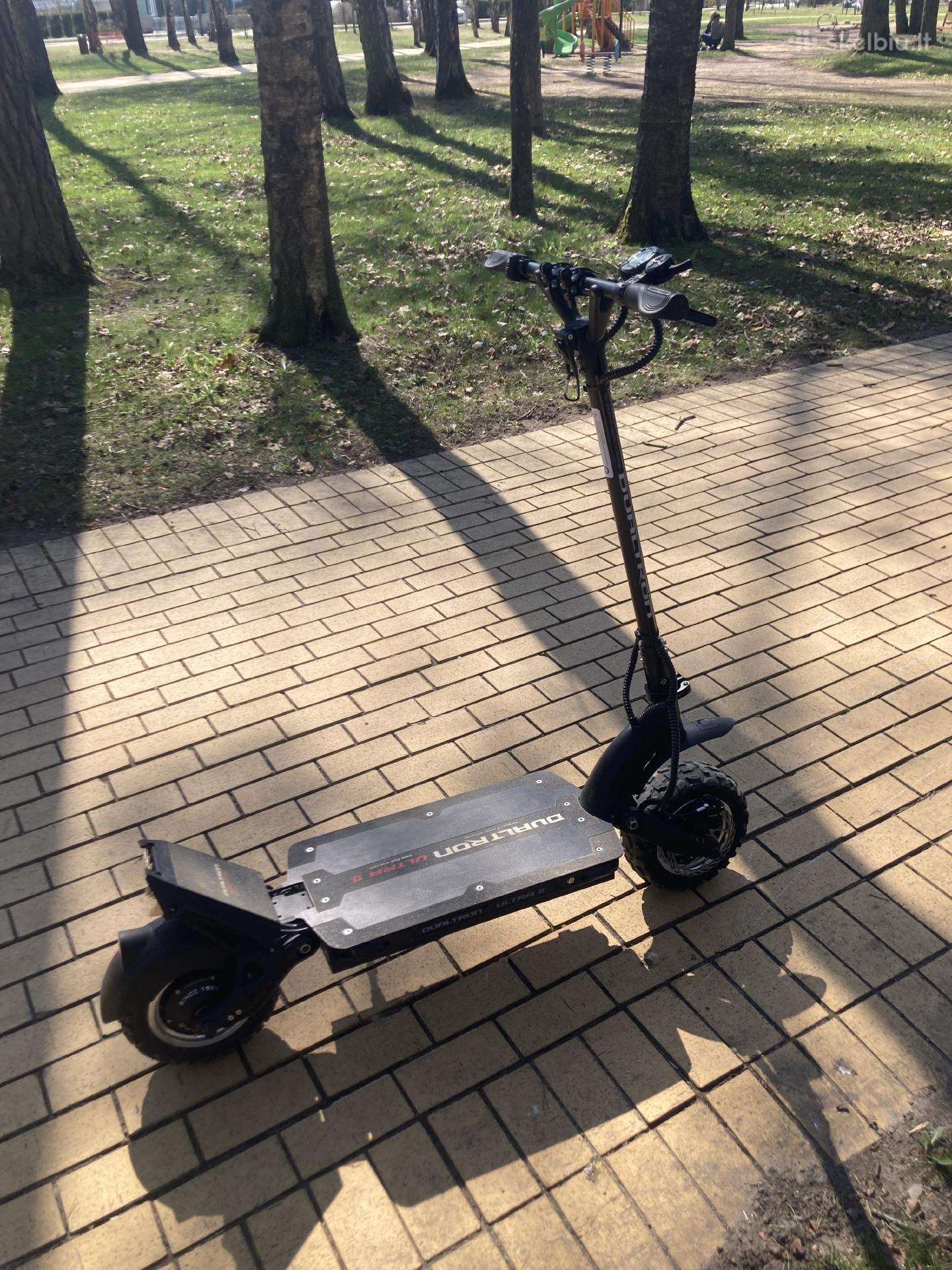 Electric scooter Dualtron