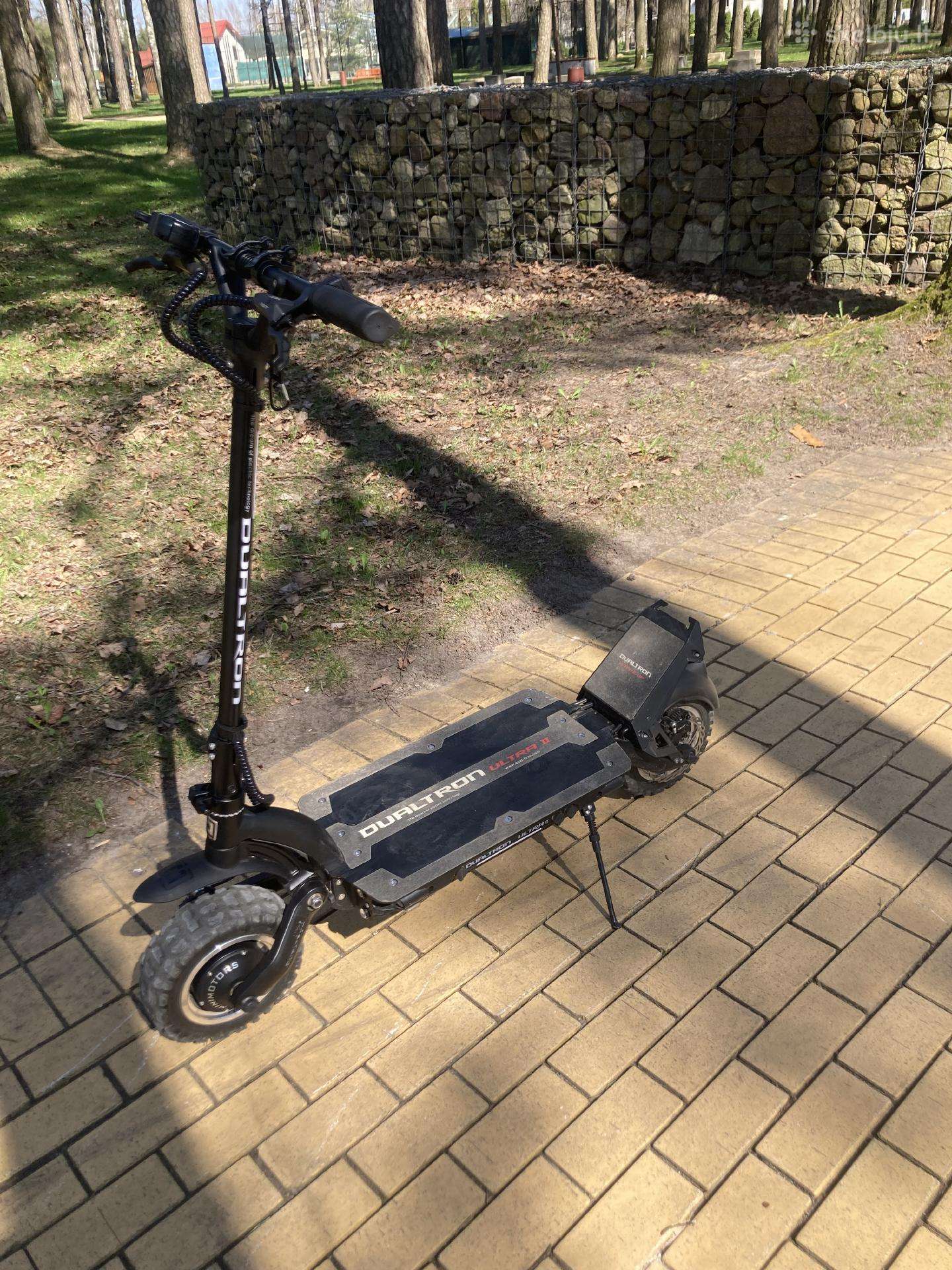 Electric scooter Dualtron