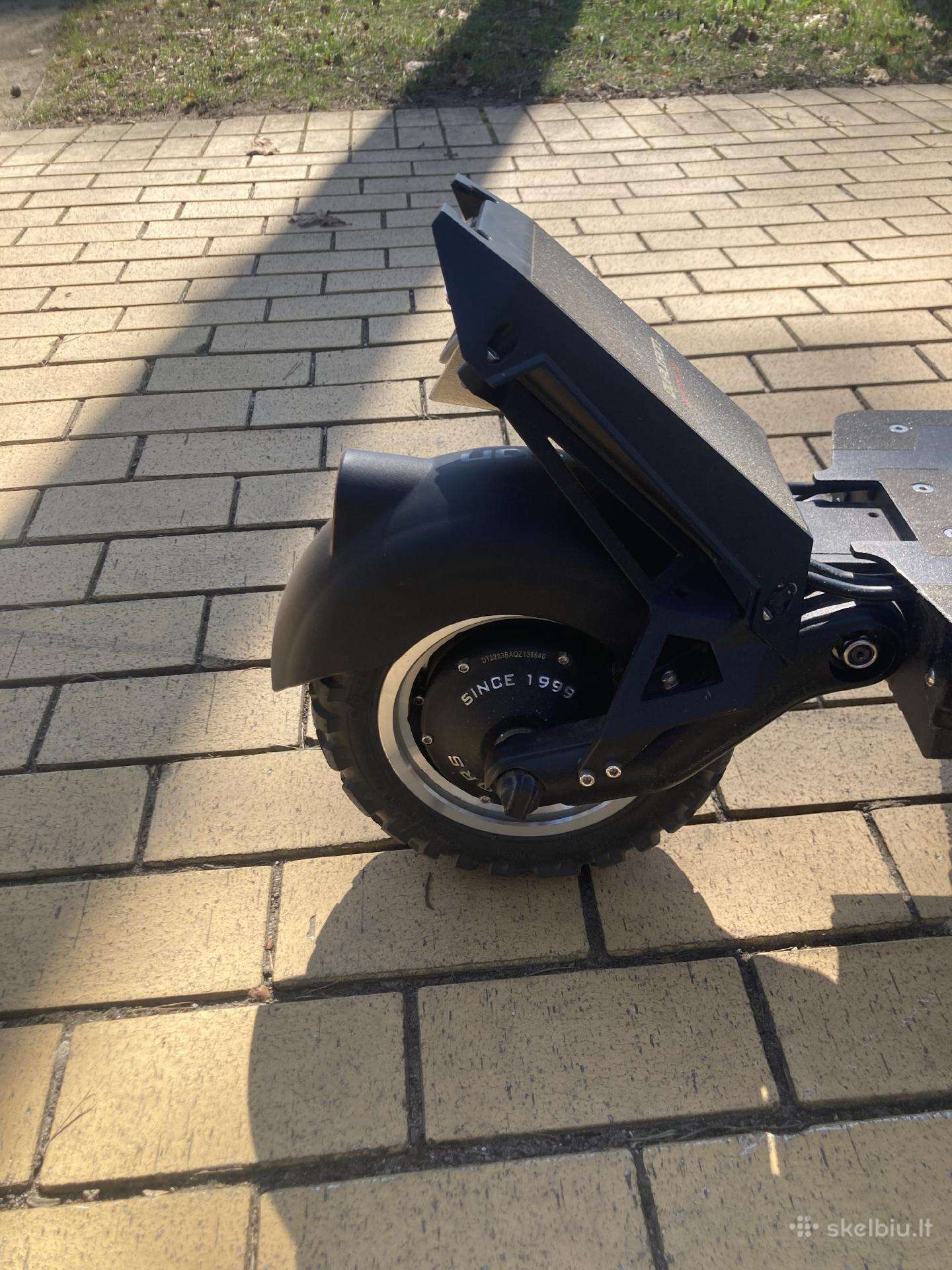 Electric scooter Dualtron