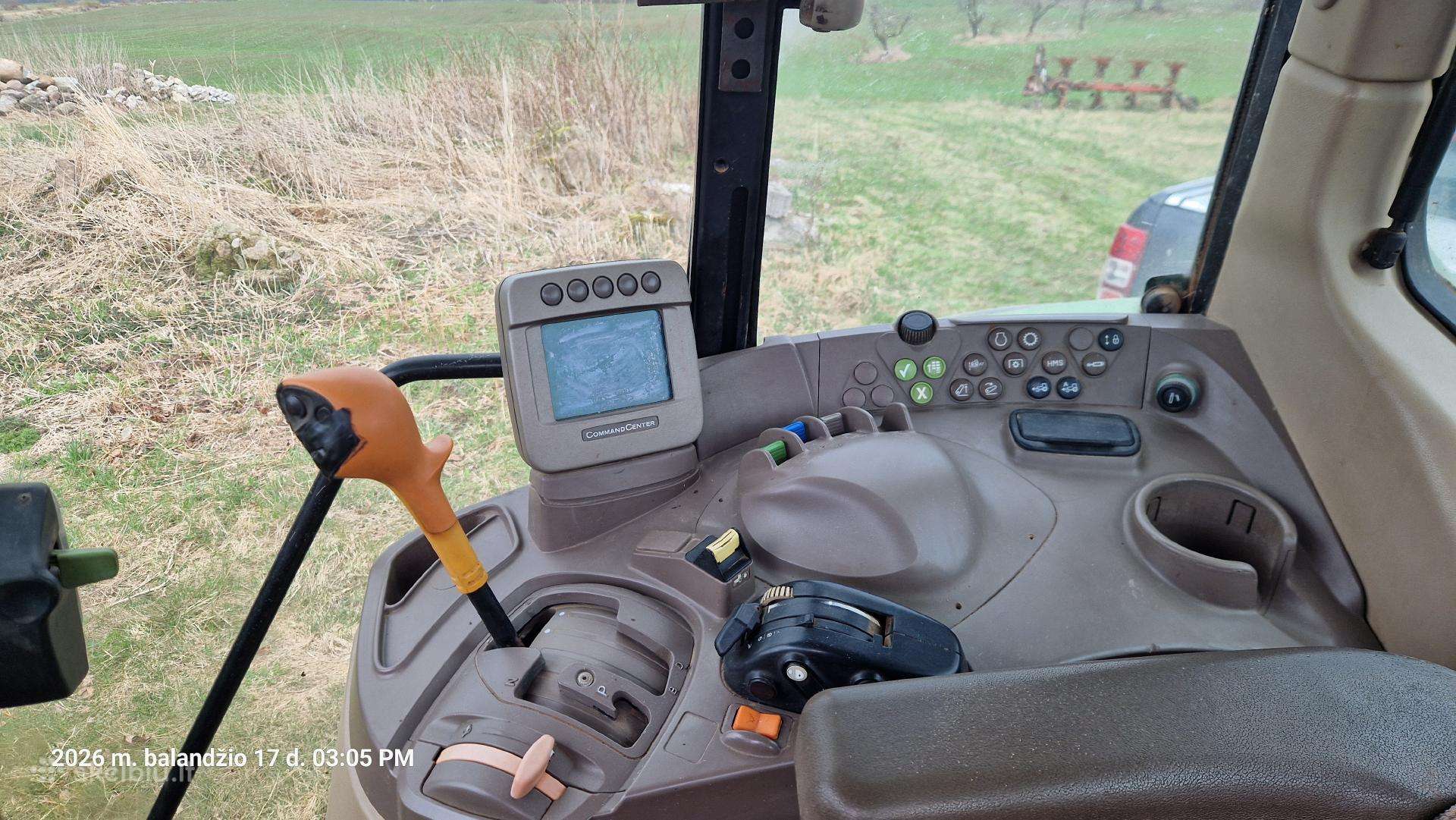 John Deere 6930, traktoriai