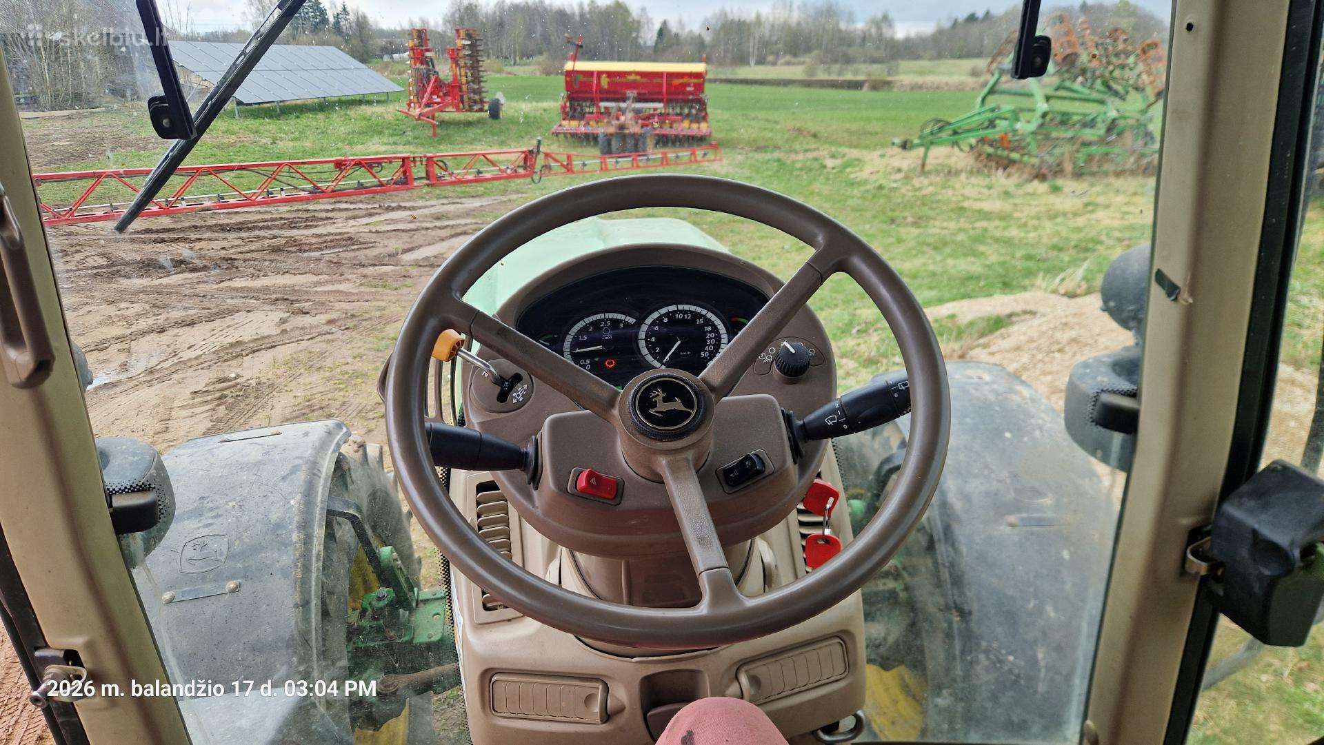 John Deere 6930, traktoriai