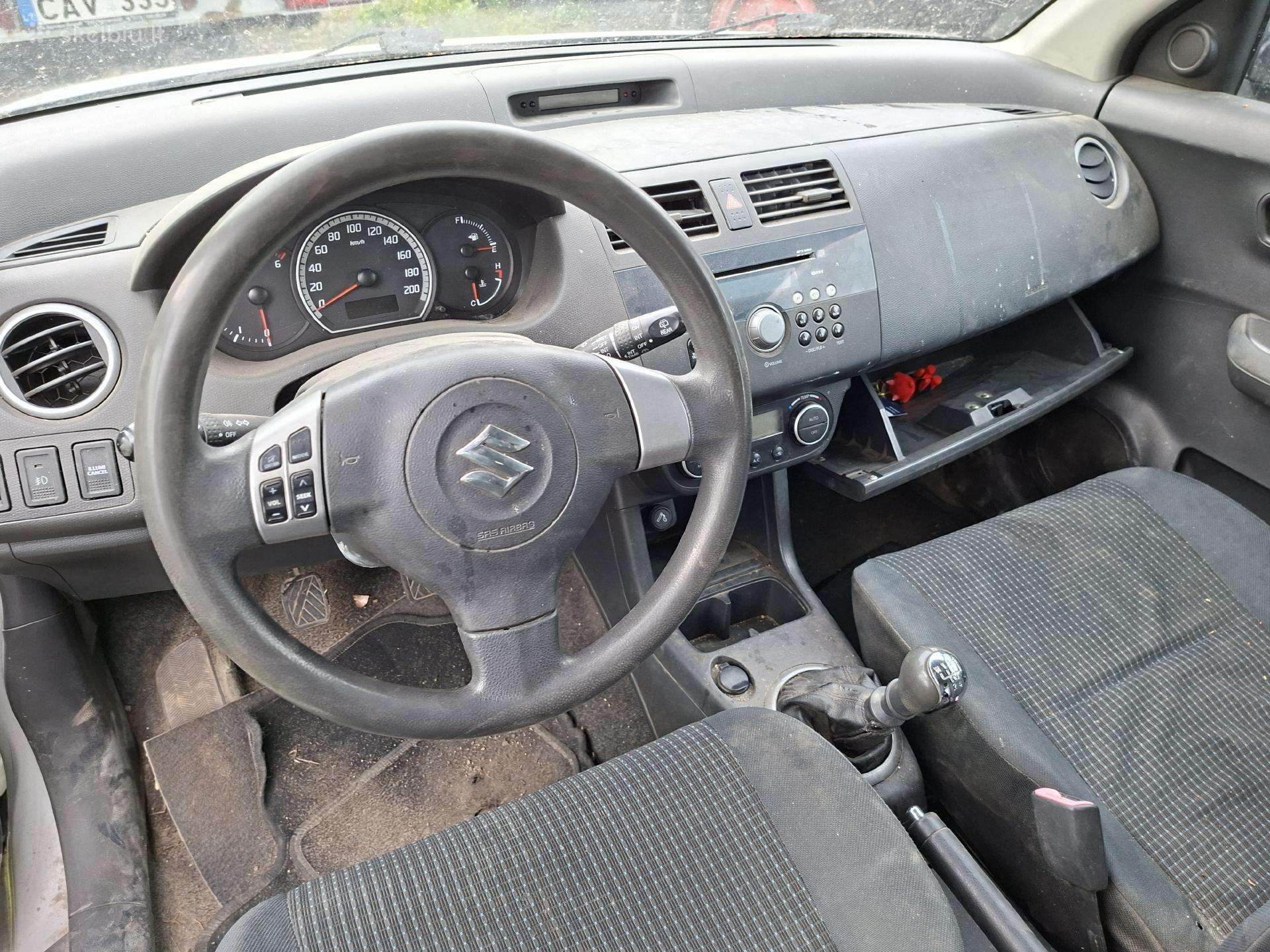 Suzuki Swift, 1.3 l., hatchback