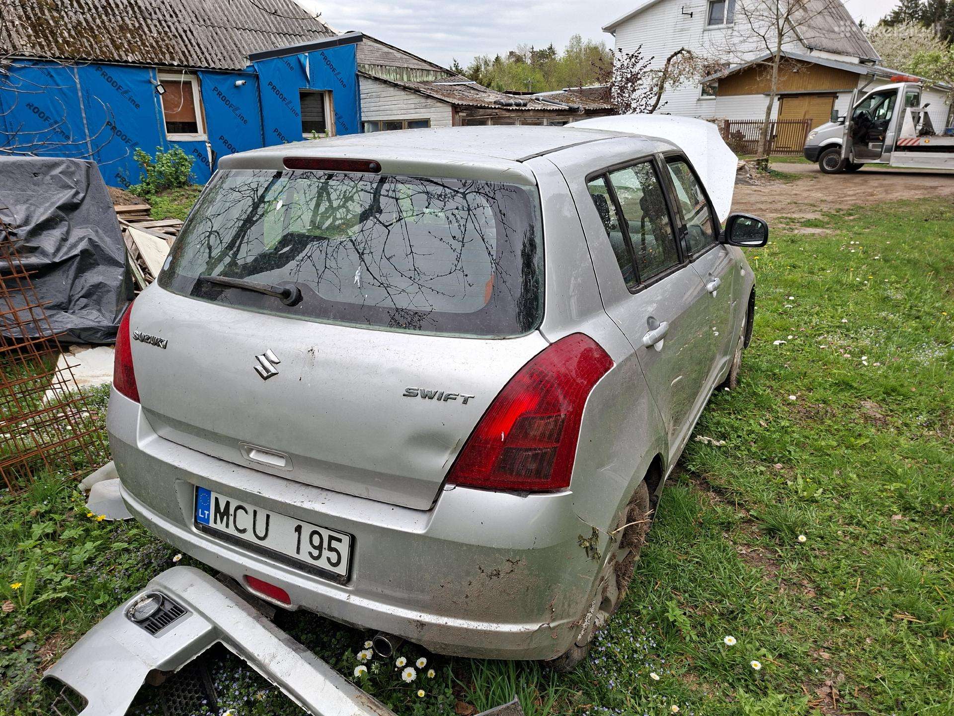 Suzuki Swift, 1.3 l., hatchback